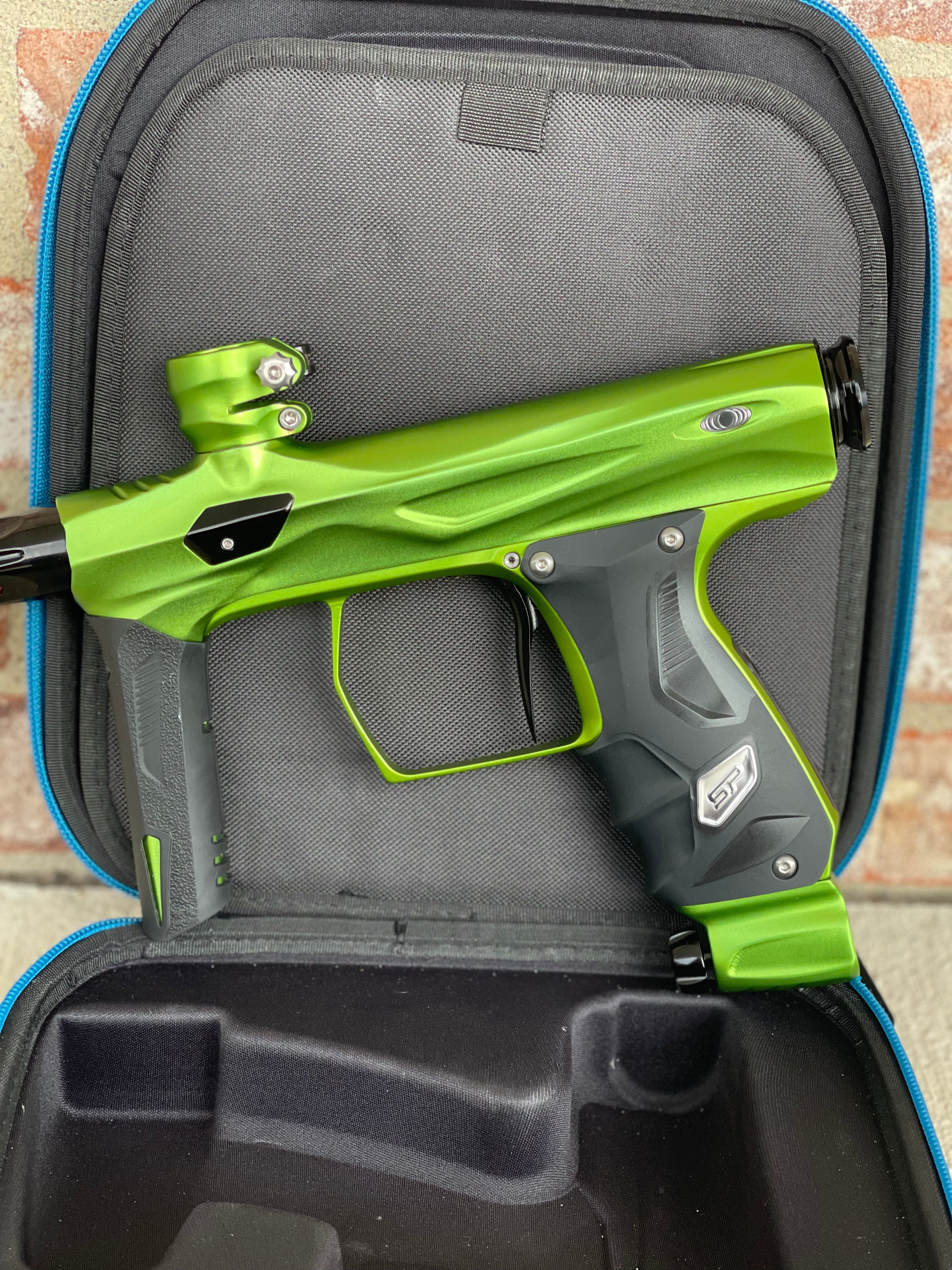 Used Shocker Amp Paintball Gun - Green / Black