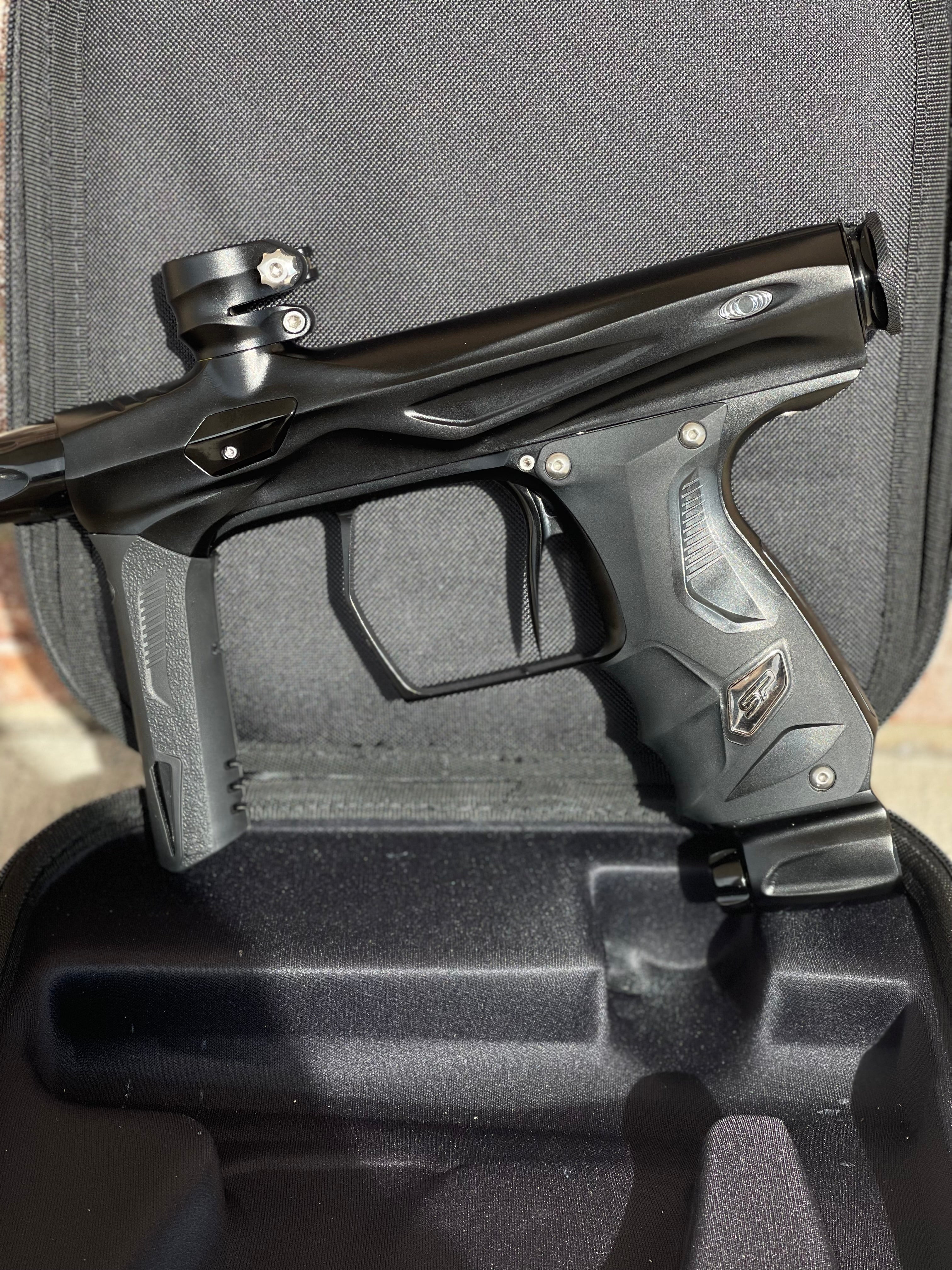 Used Shocker Amp Paintball Gun - Black