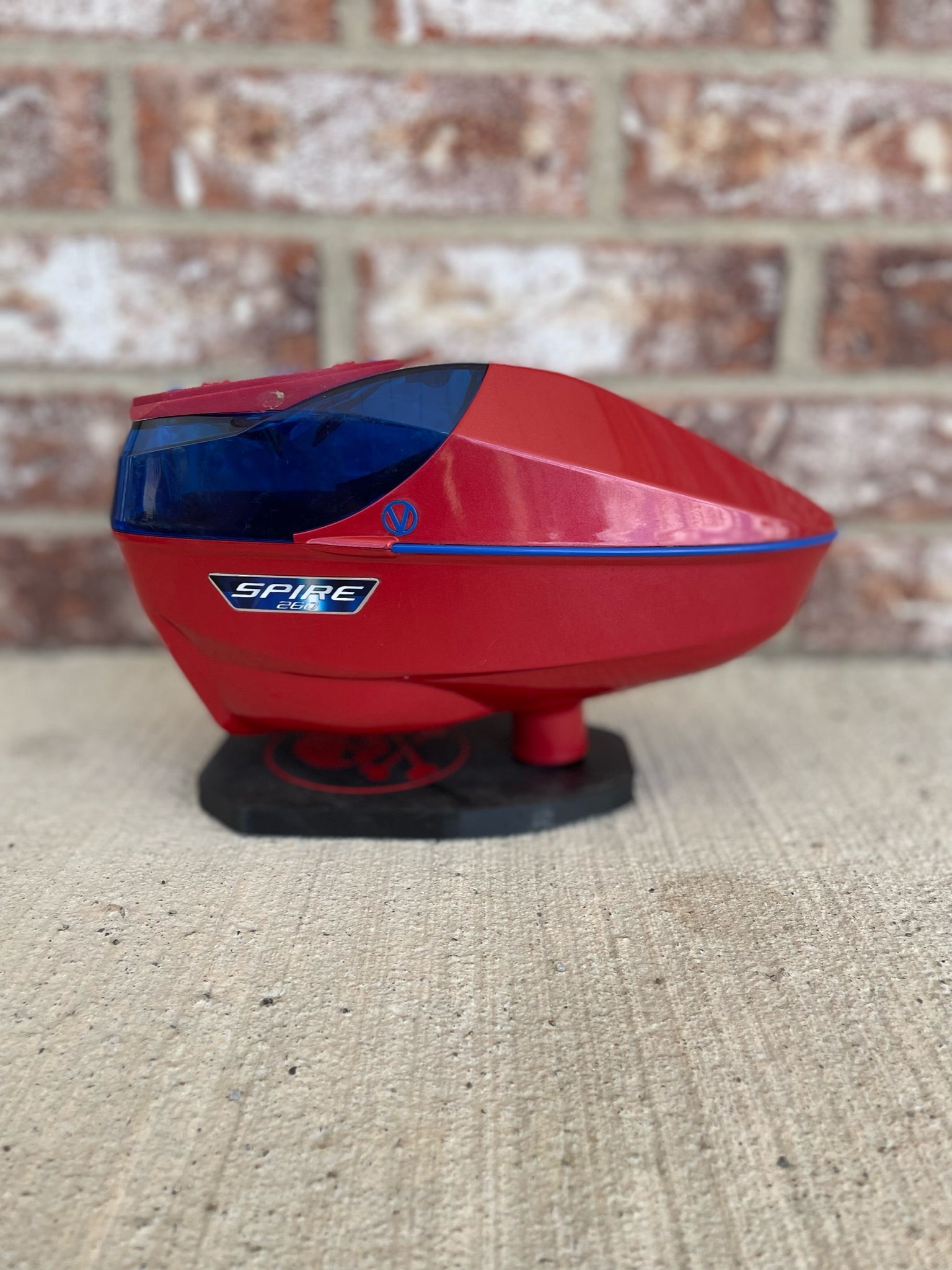 Used Virtue Spire 260 Paintball Loader - Red/Blue w/ Speedfeed