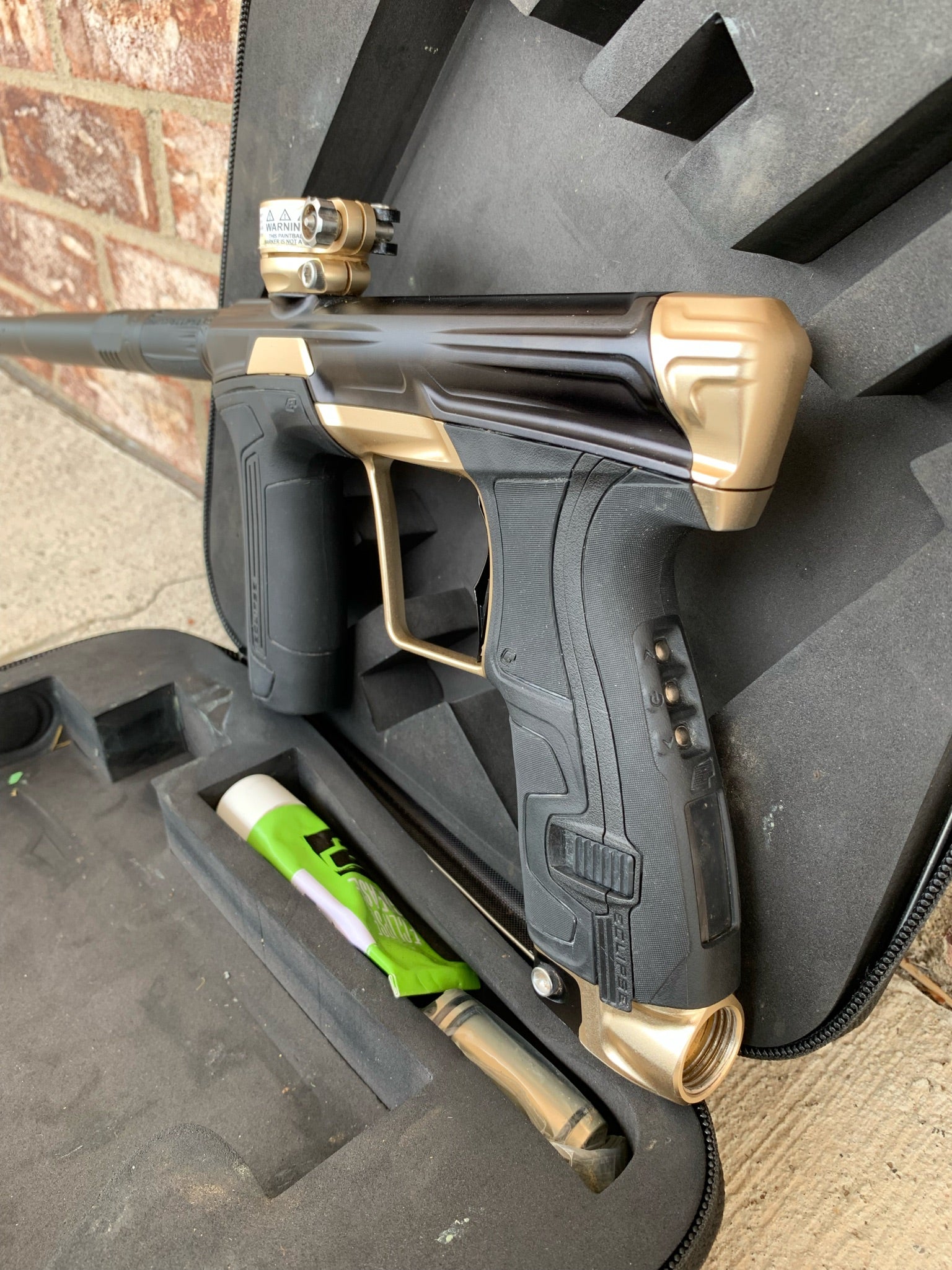 Used Planet Eclipse CS2 Paintball Gun - Black/Gold