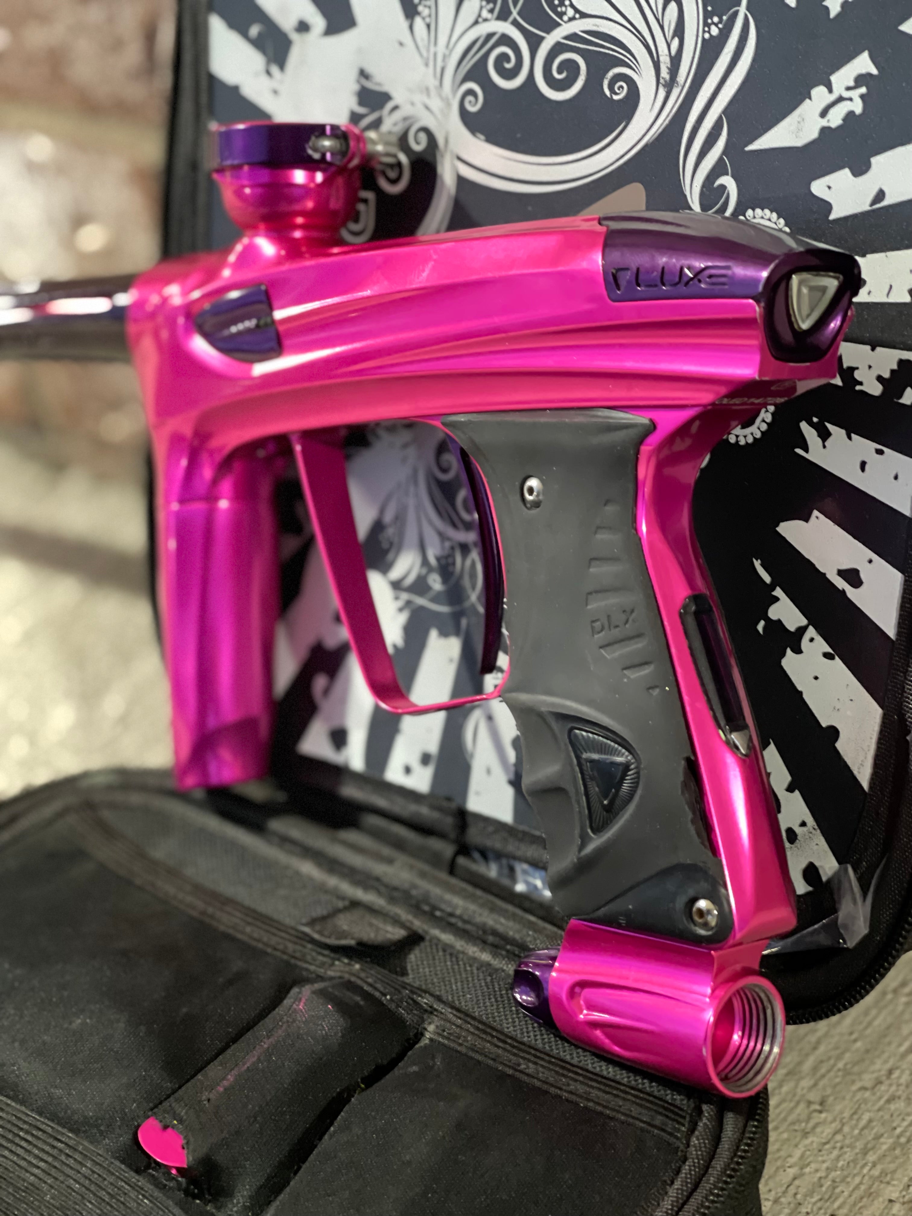 Used DLX Luxe 2.0 Oled Paintball Gun - Pink / Purple