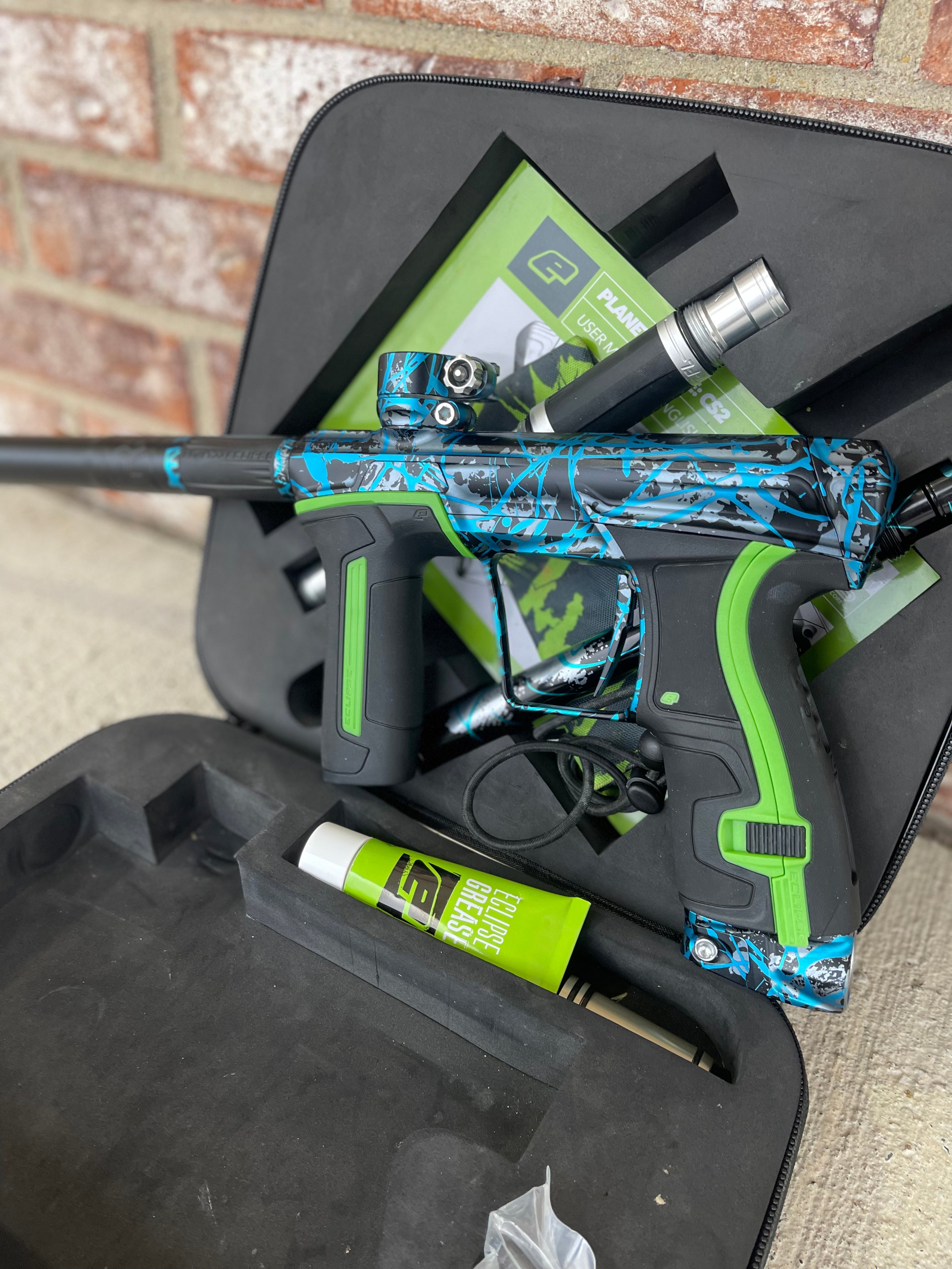 Used Planet Eclipse CS2 Paintball Gun - Aftershock Splash w/ Green Grip Kit