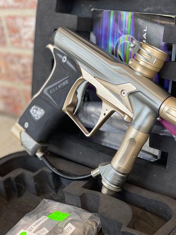 Used Planet Eclipse Geo 3 Paintball Gun Silver / Gold