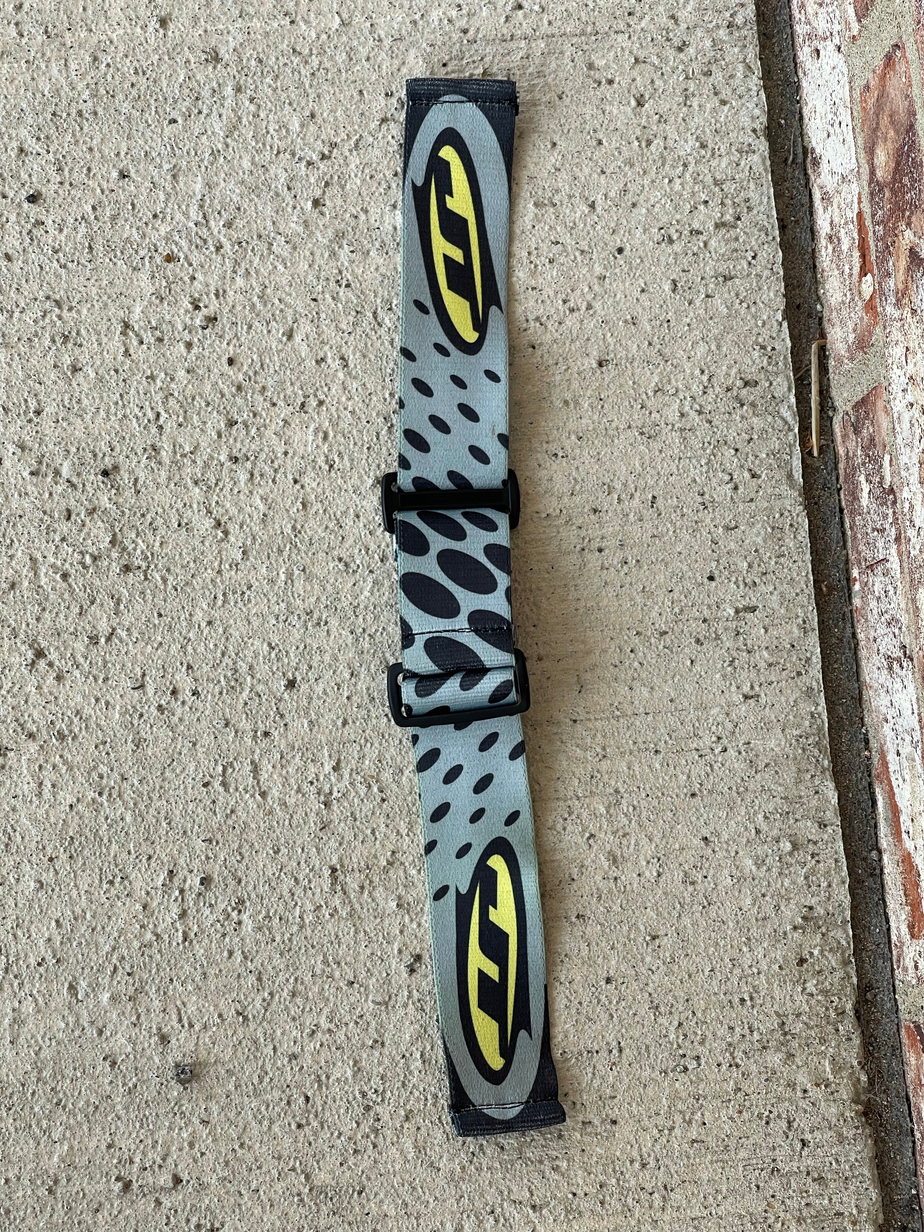 Used JT Universal Mask Strap - Gray Bubble