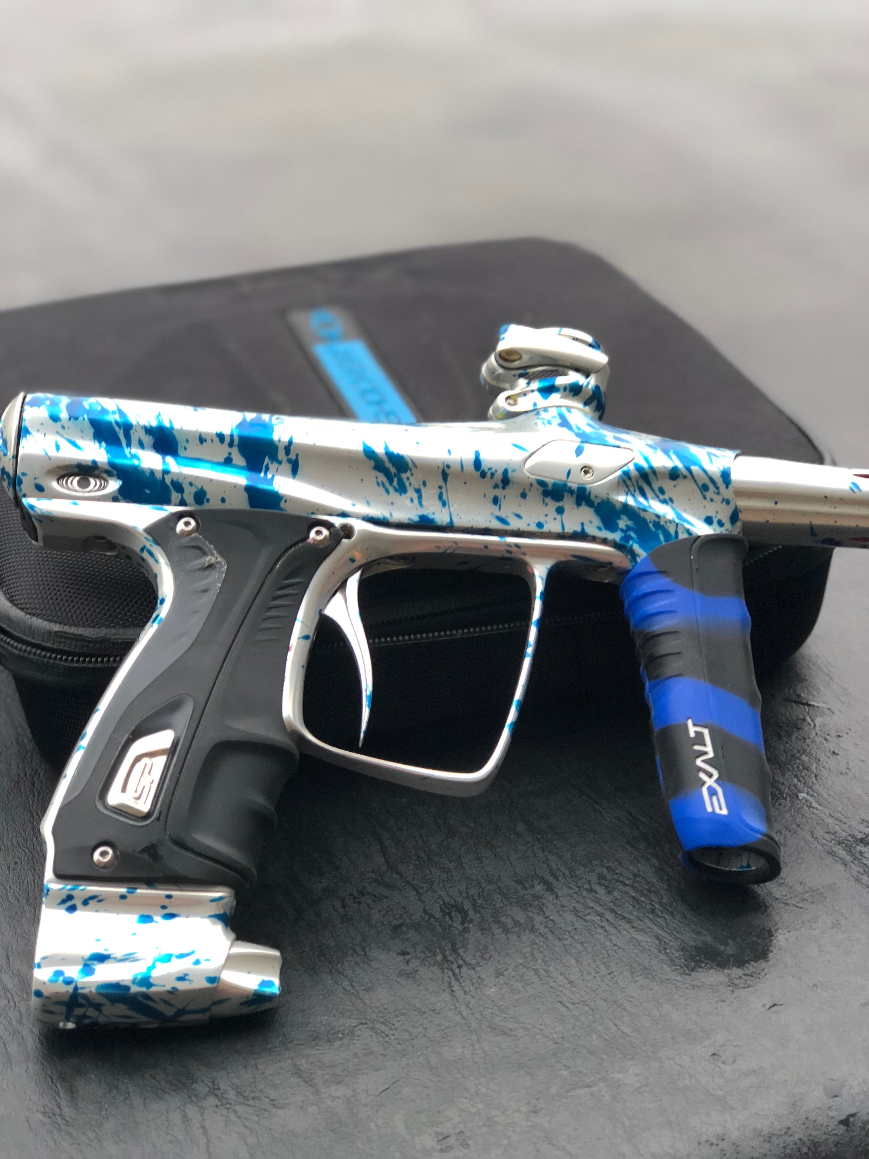 Used SP Shocker RSX - Silver/Blue Splash