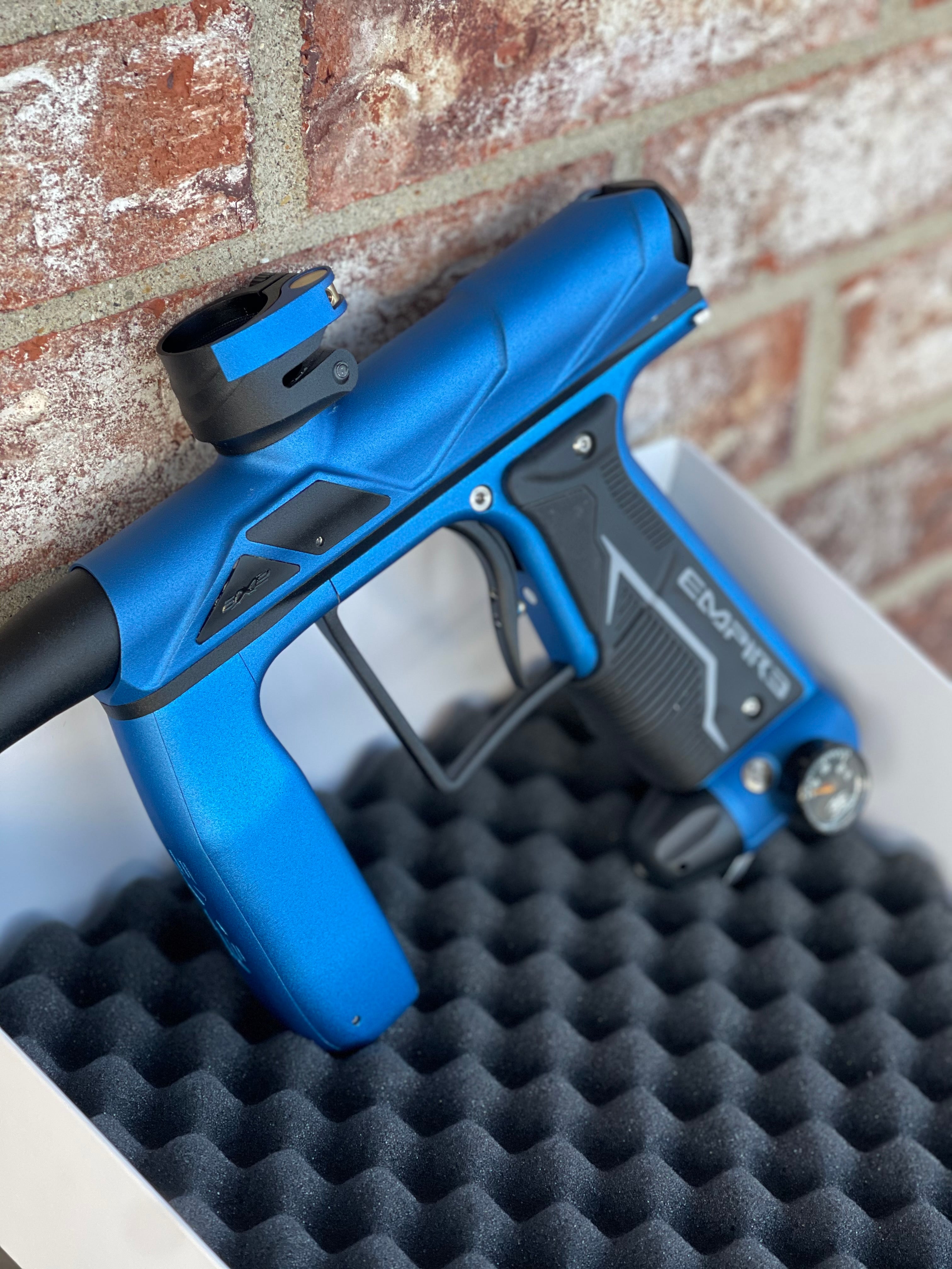 Used Empire Axe Pro Paintball Gun - Dust Blue/Black