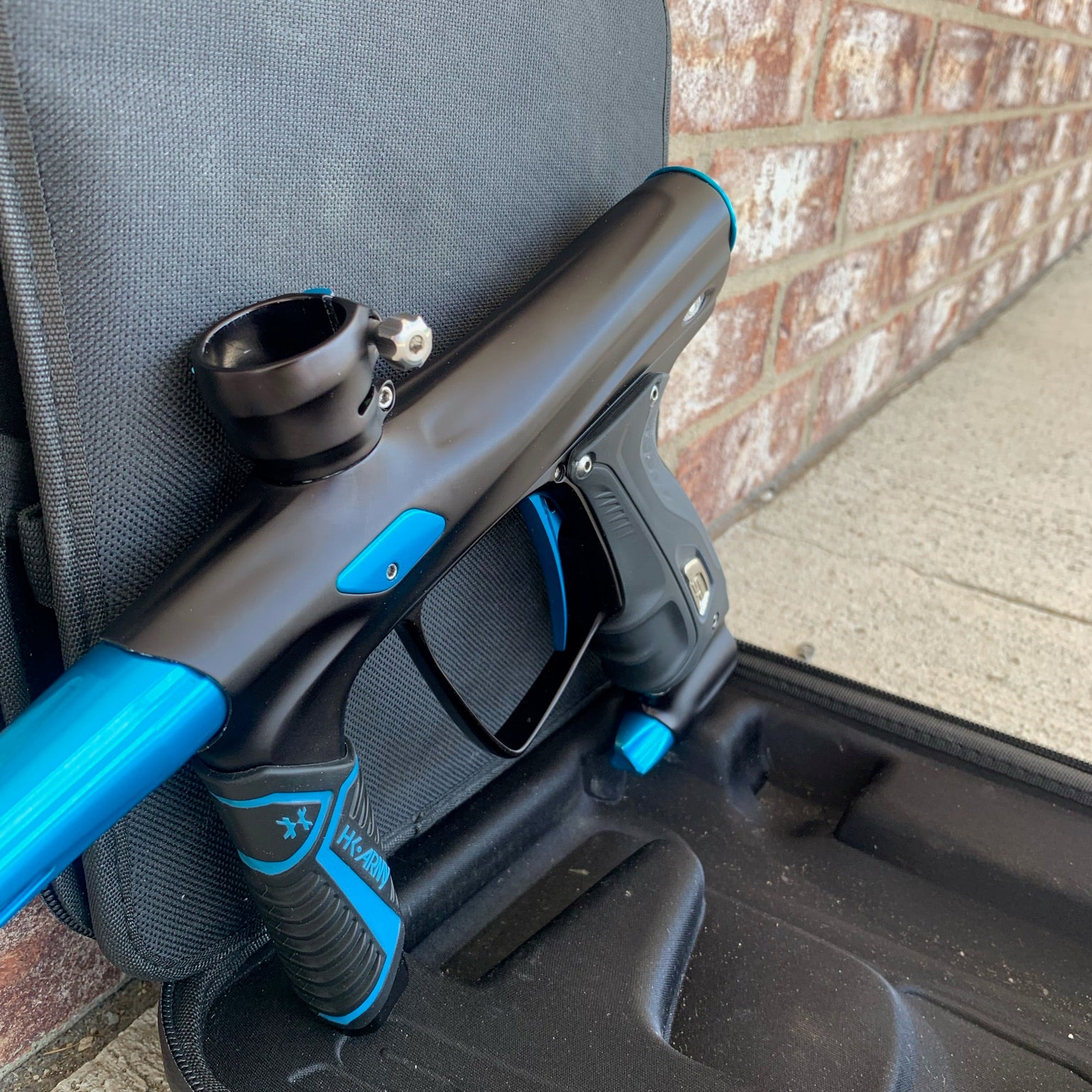 Used Smart Parts Shocker RSX Paintball Marker- Dust Black / Gloss Teal