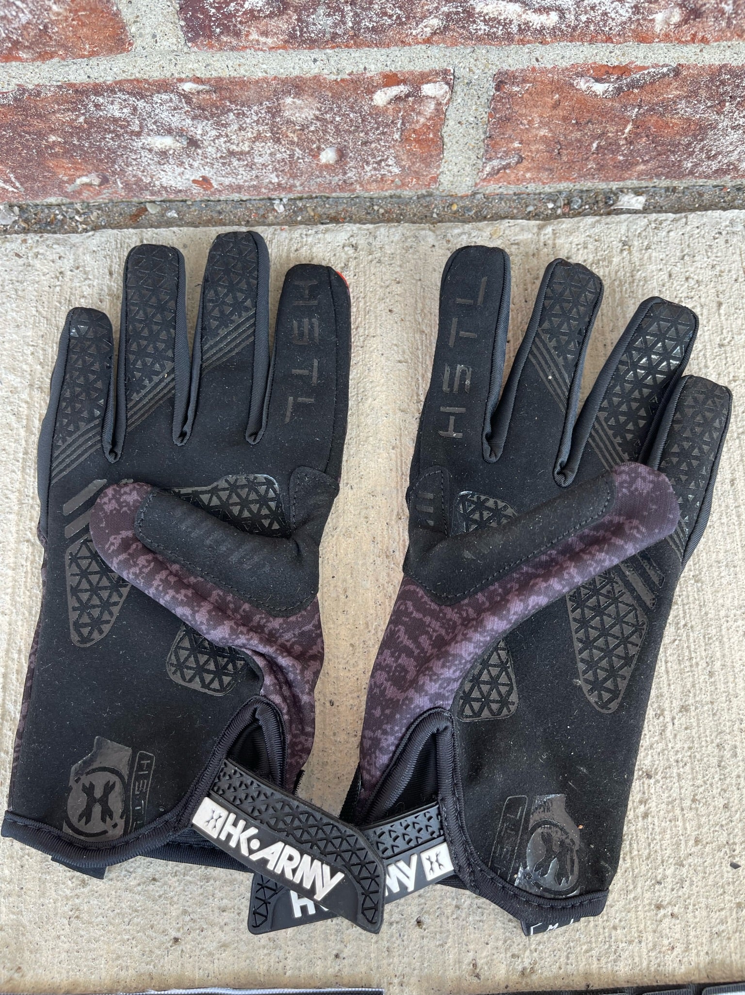 Used HK Army Knucklez Paintball Gloves - Freeline Pro Black/Red - Medium