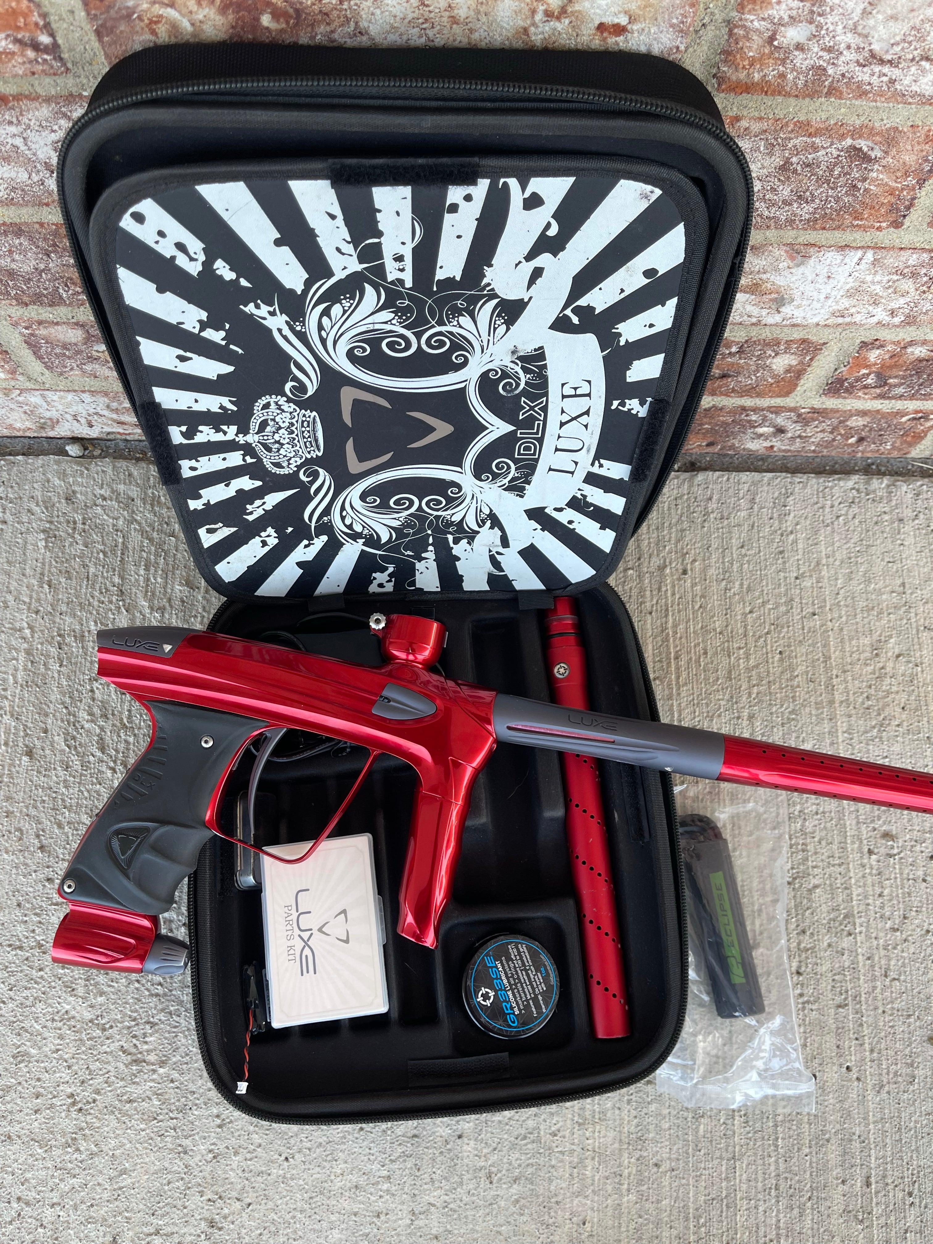 Used DLX Luxe 2.0 Oled Paintball Gun - Gloss Red / Dust Grey