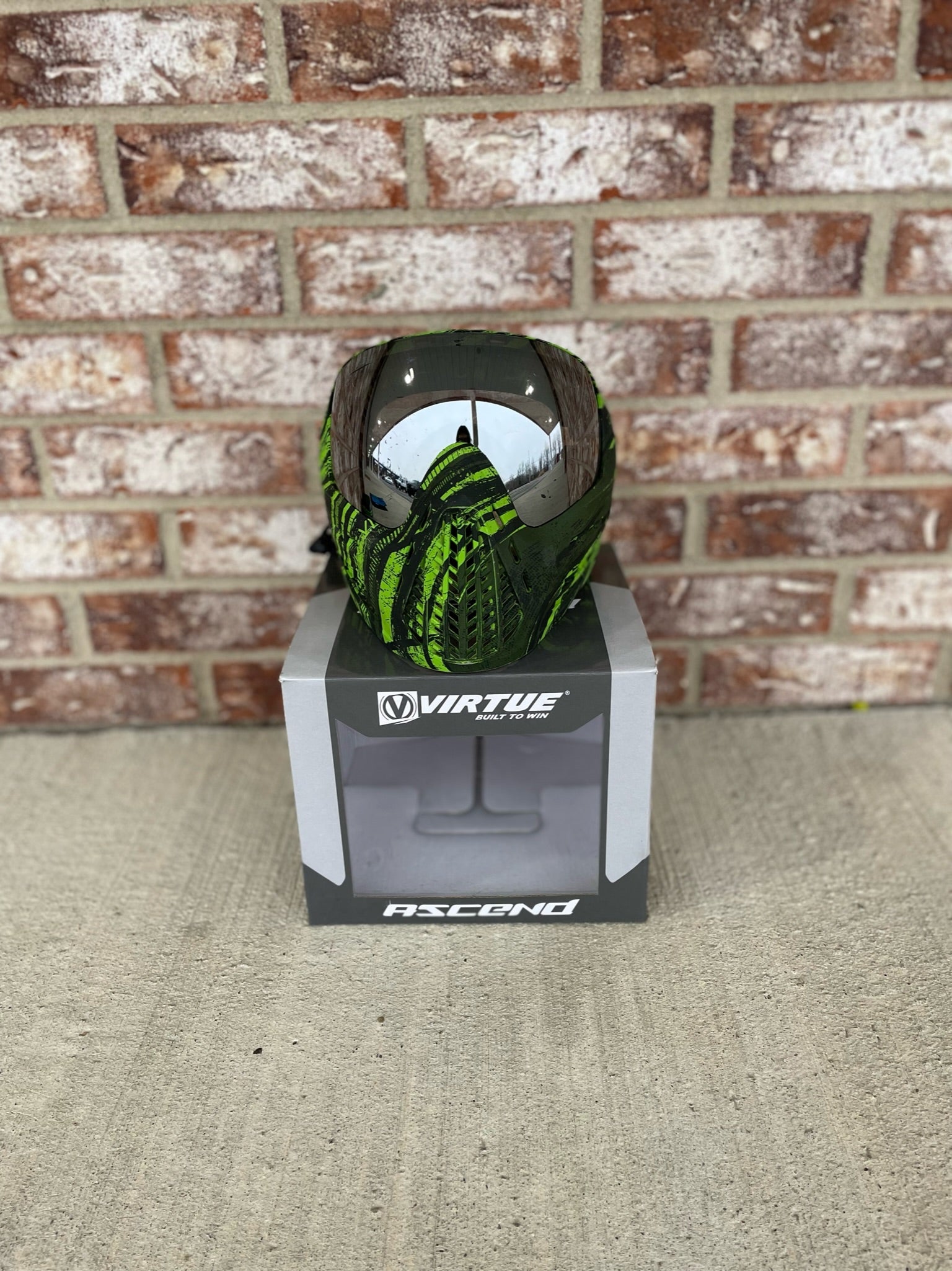 Used Virtue Vio Ascend Paintball Mask - Graphic Lime