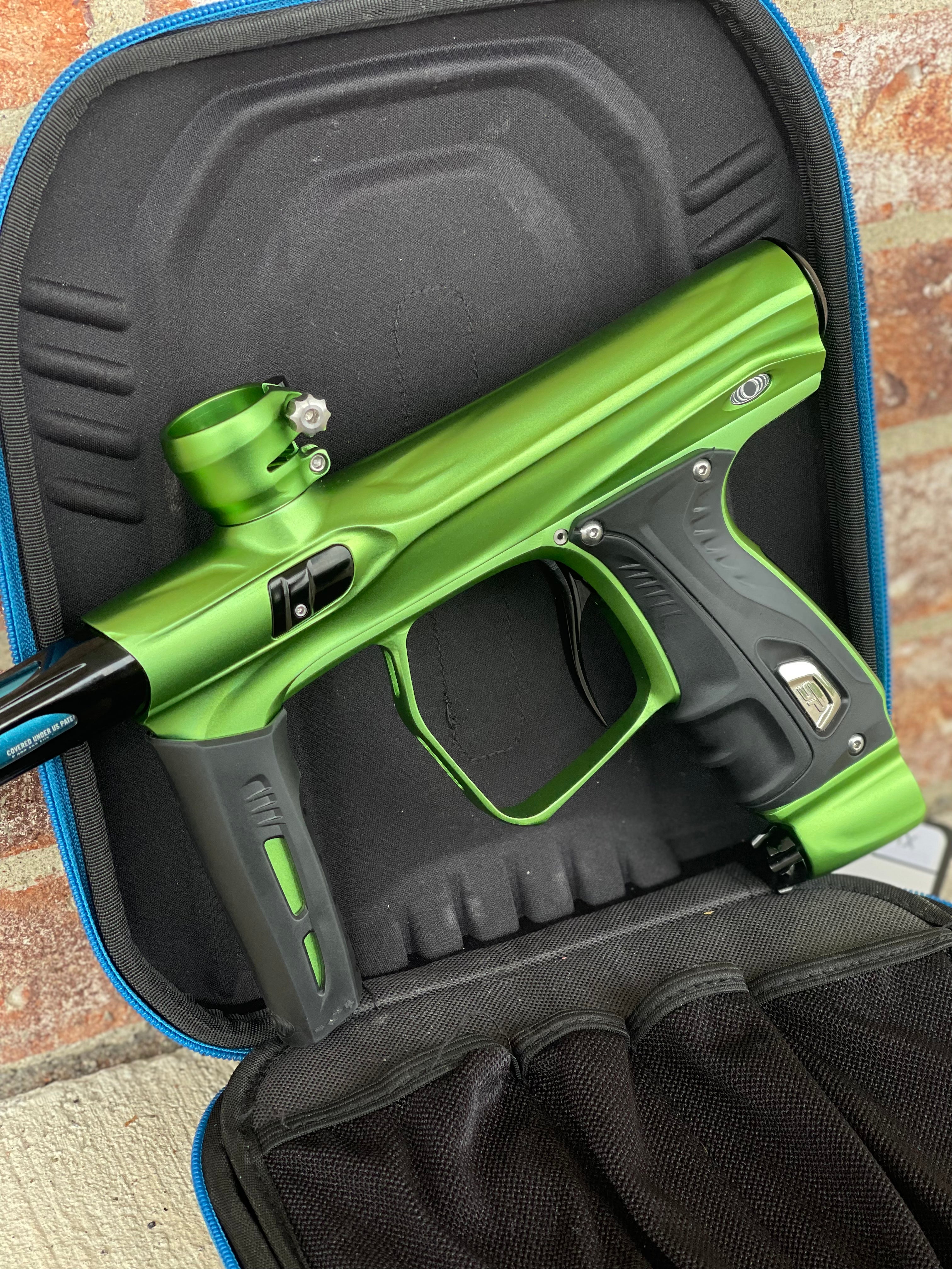 Used Shocker XLS Paintball Gun - Green / Black