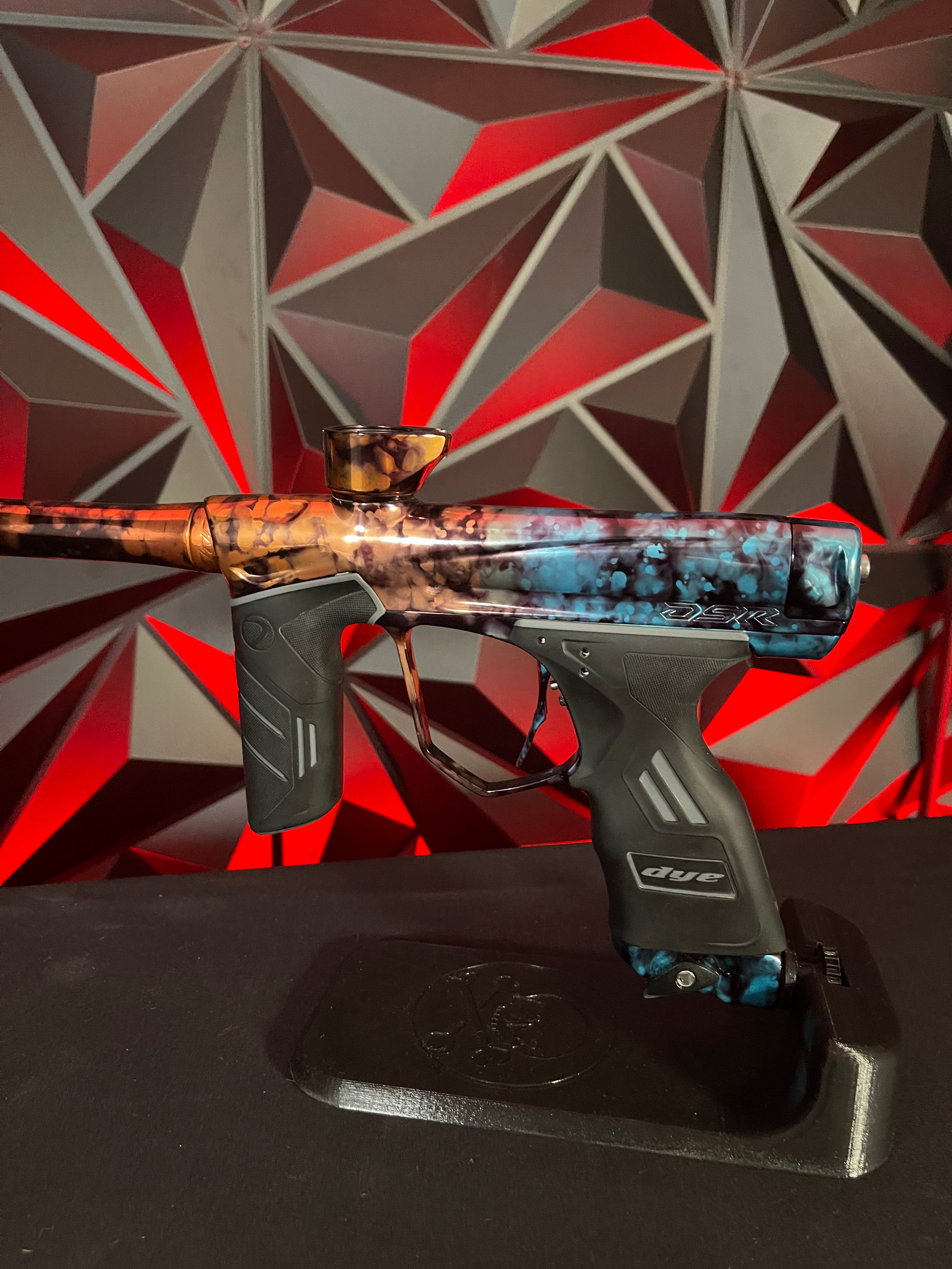 Used Dye DSR Paintball Gun - Blue/Orange Polished Cosmic Fade w/Flex Face Bolt + Can