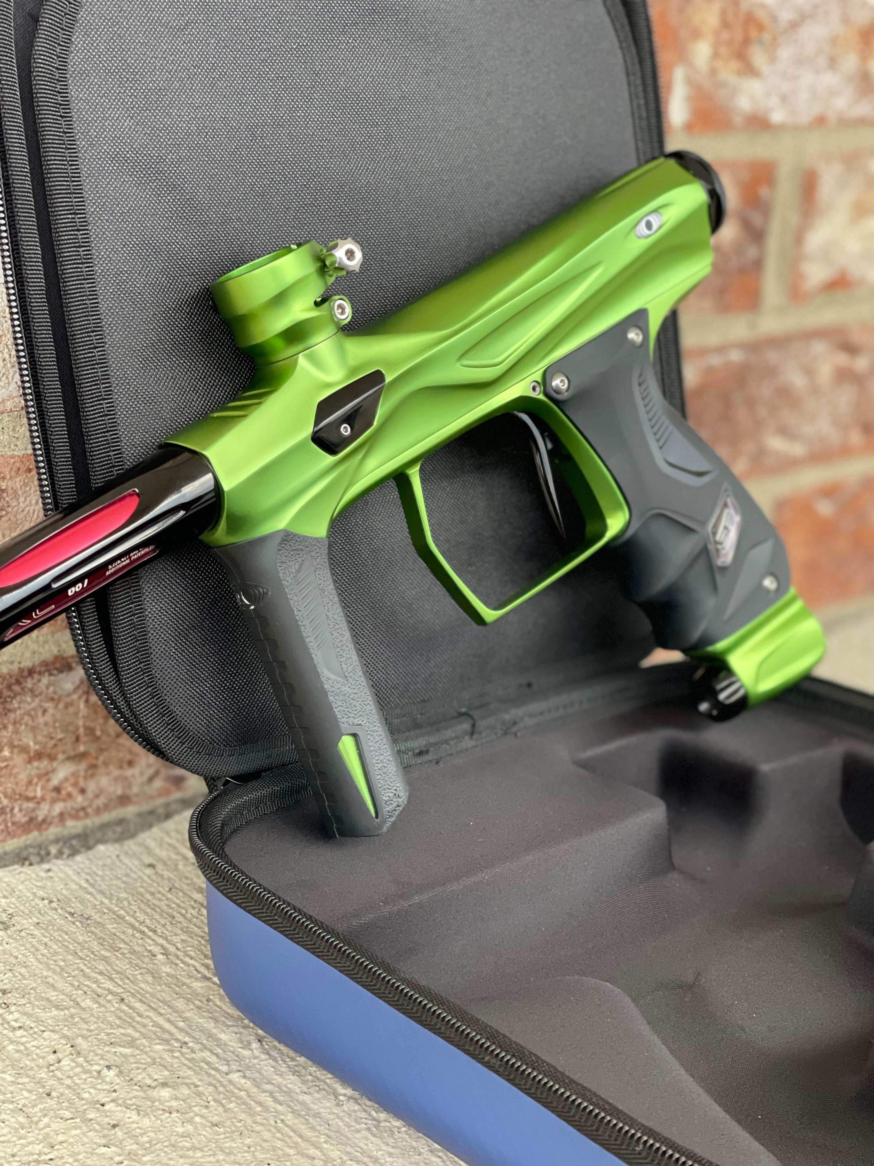 Used Shocker Amp Paintball Gun - Green/Black