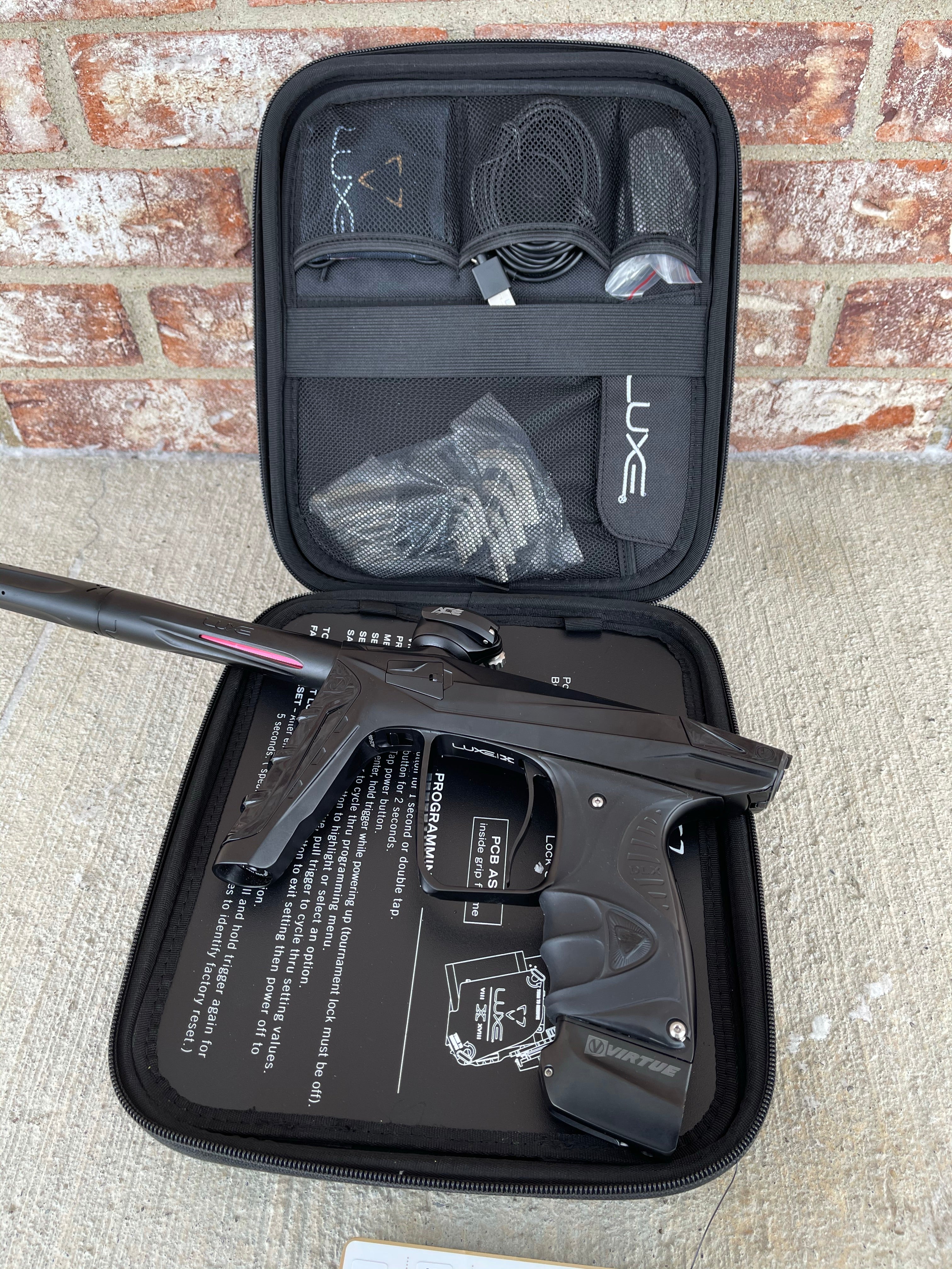 Used Virtue Luxe Ace Paintball Gun - Black