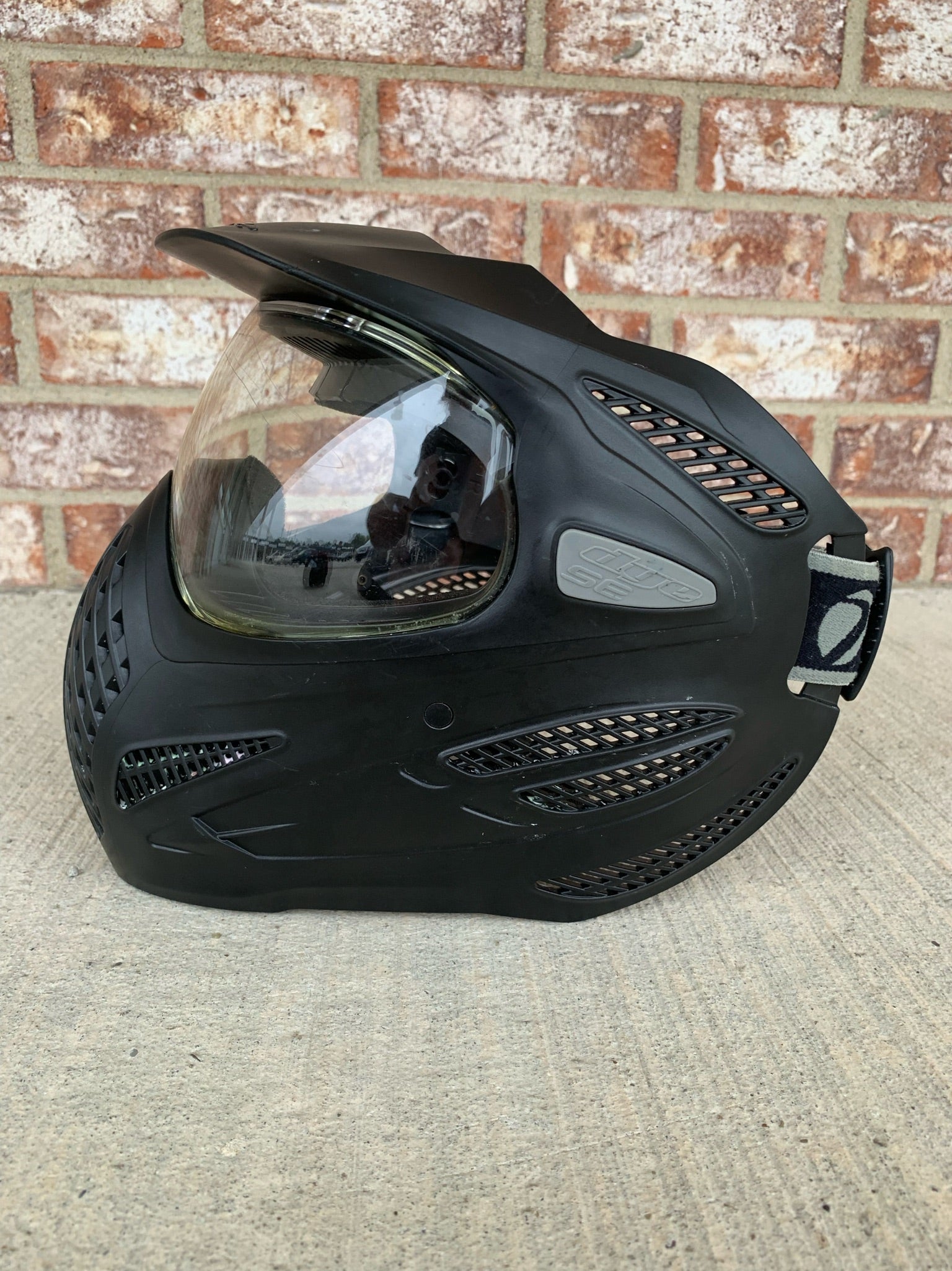 Used Dye SE Paintball Mask - Black