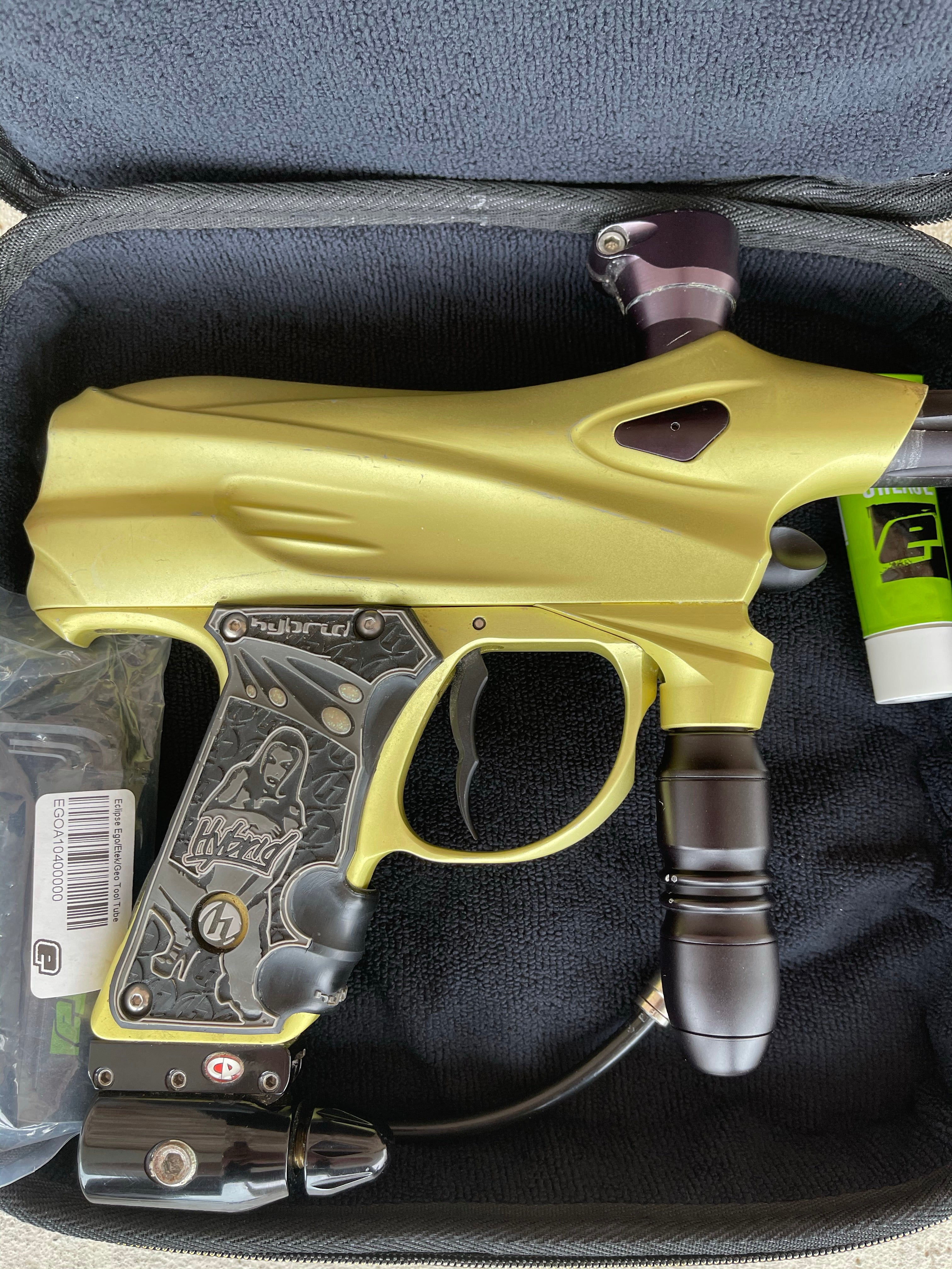 Used Dye DM4 Paintball Gun - Dust Yellow/Dust Black