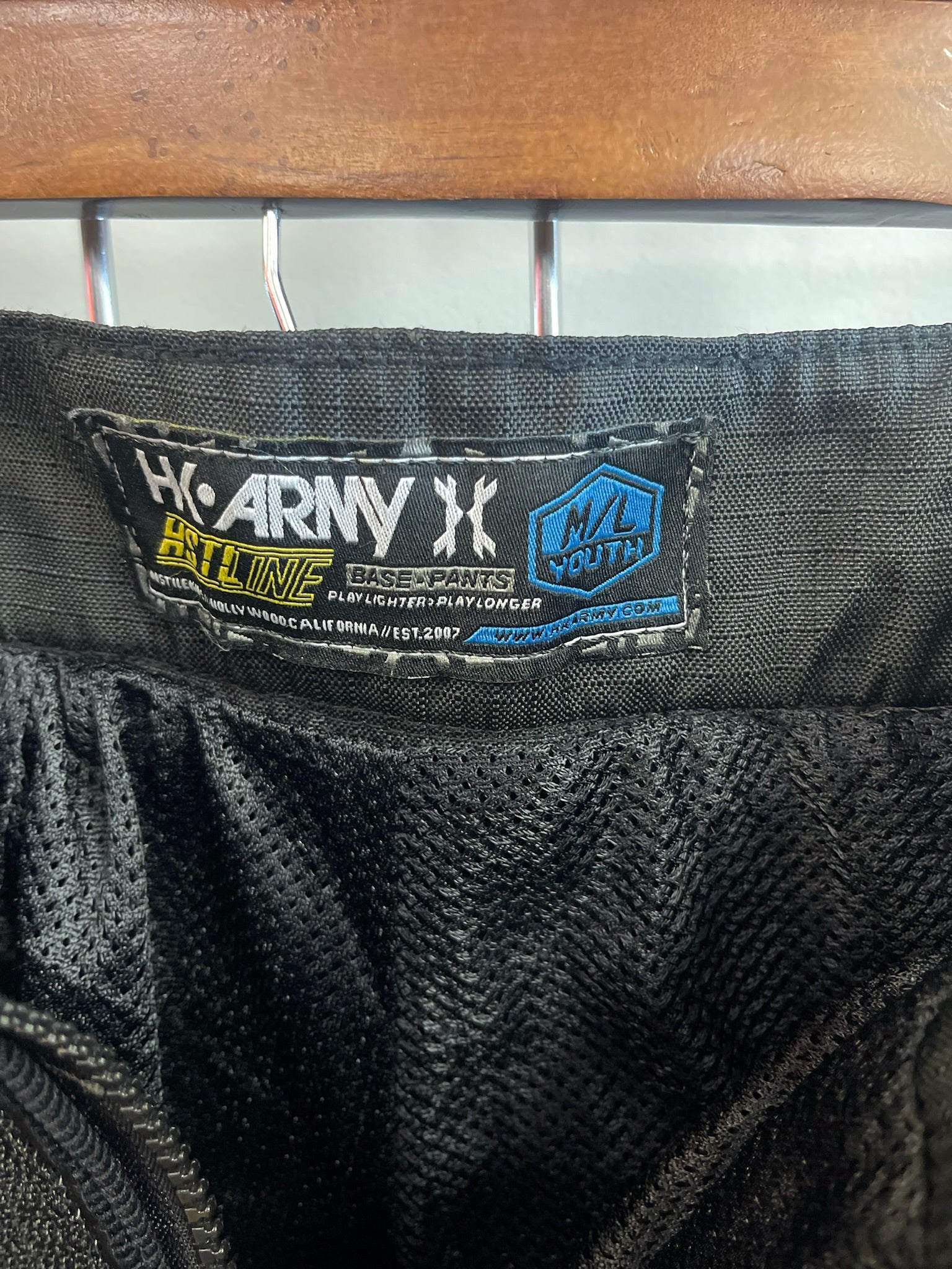 Used HK Army HSTLINE Base Paintball Pants- Black- YOUTH M/L