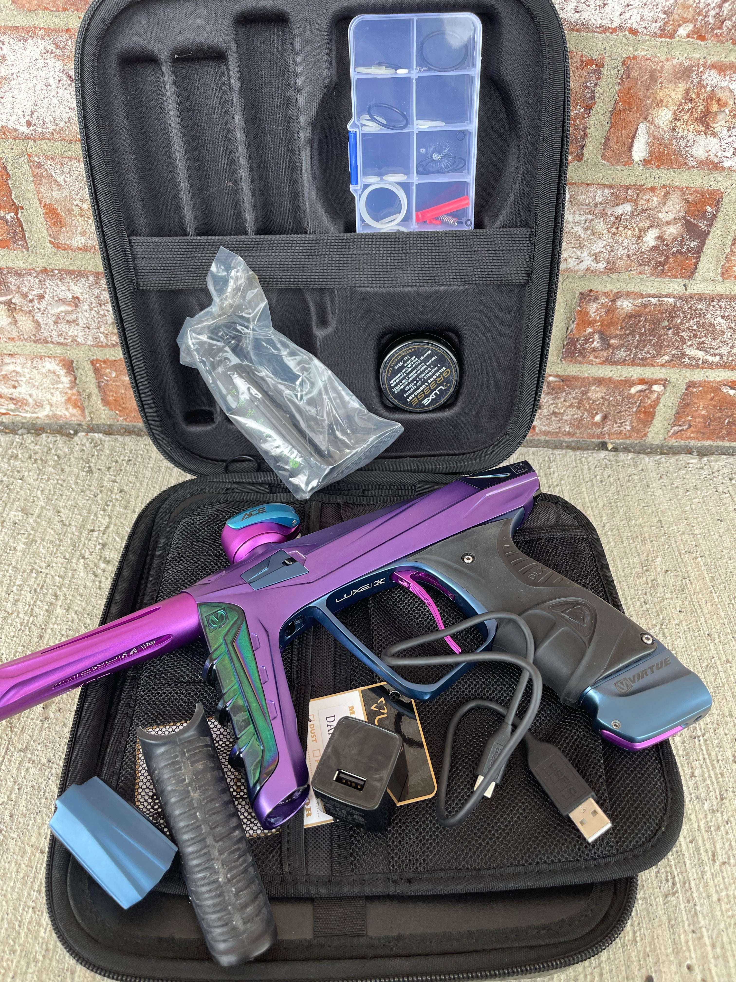 Used DLX Luxe X / Virtue Ace Paintball Gun - Purple / Blue