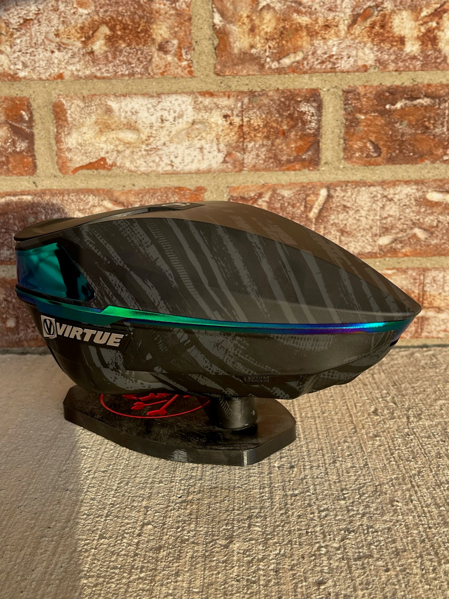 Used Virtue Spire 4 Paintball Loader - Graphic Emerald