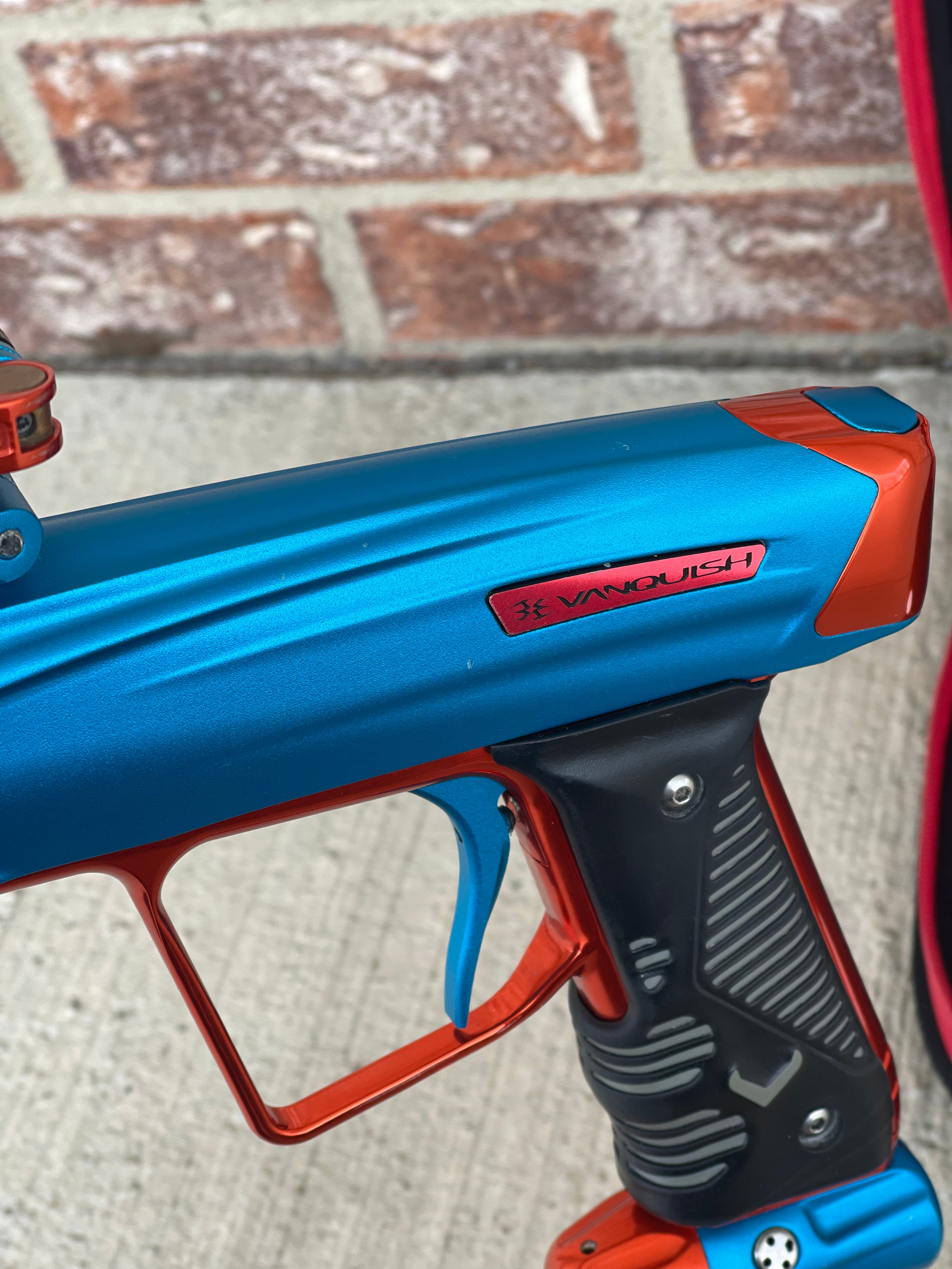 Used Empire Vanquish GT Paintball Maker - Blue/Orange w/ Full Barrel Kit