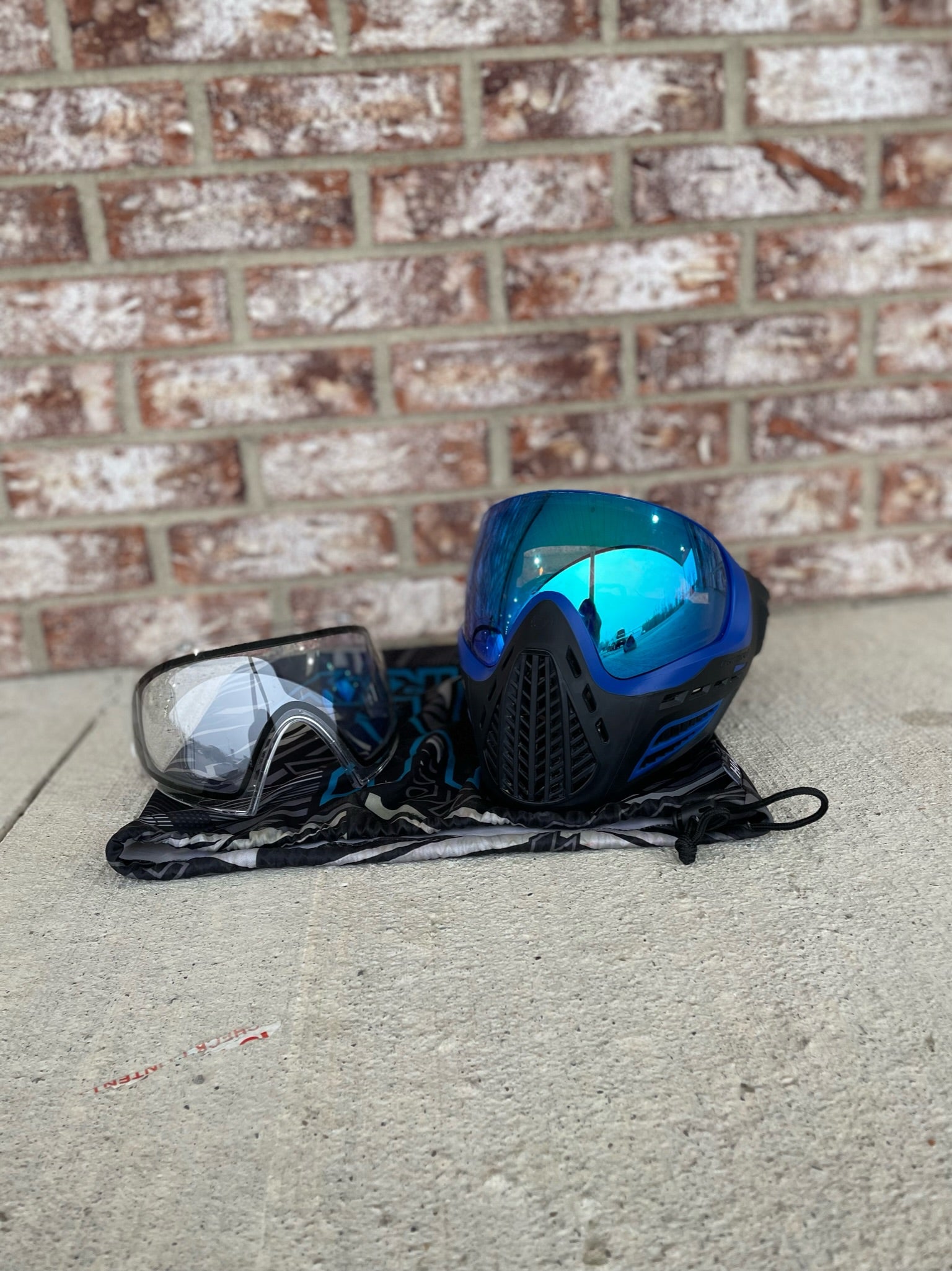 Used Virtue Vio Ascend Paintball Mask - Black/Blue w/ Soft Goggle Bag and Clear Lens