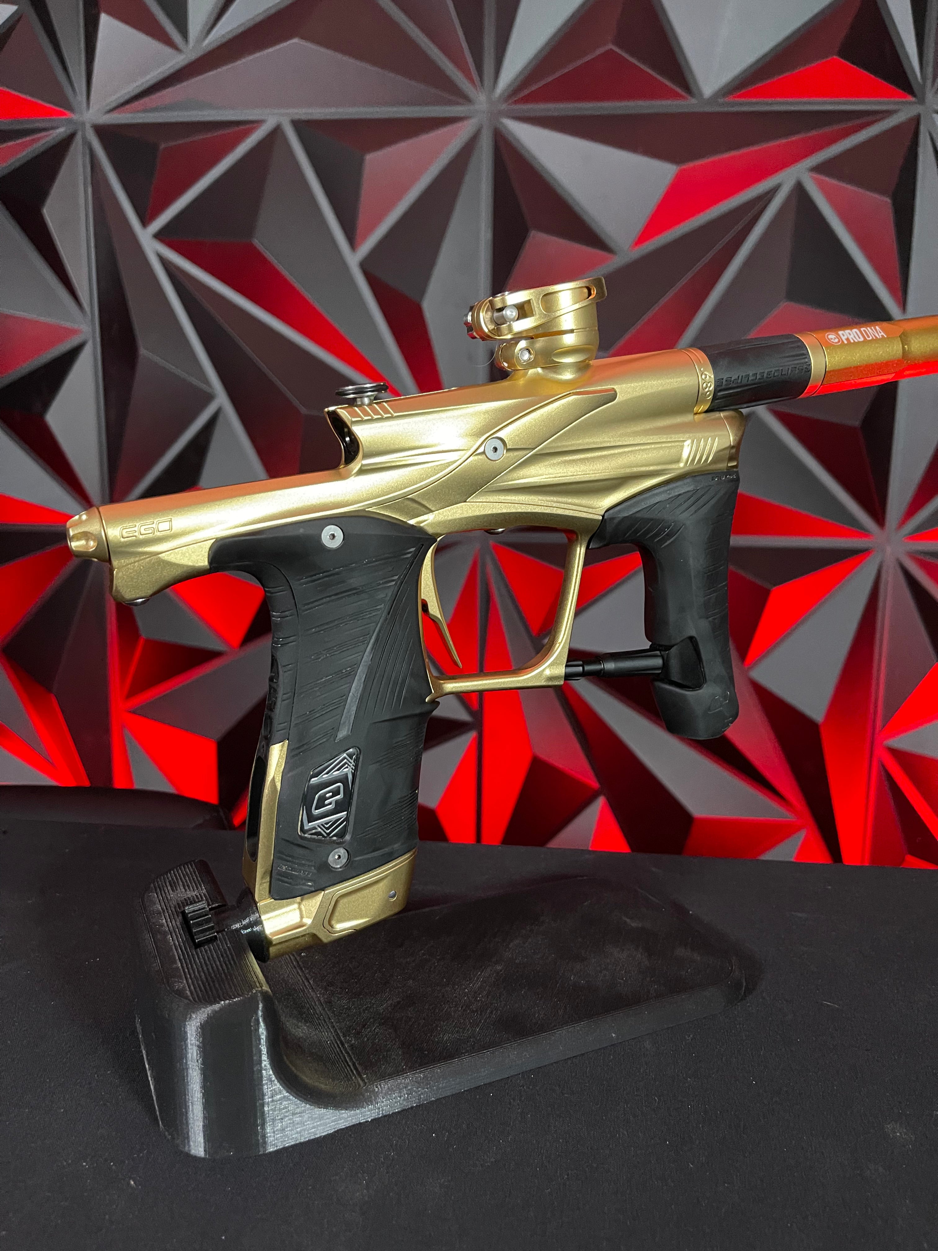 Used Planet Eclipse Lv1.6 Paintball Gun - Gold / Gold w/ Infamous FL Tip