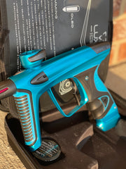 Used DLX Luxe Ice Paintball Gun - Dust Blue/Dust Pewter