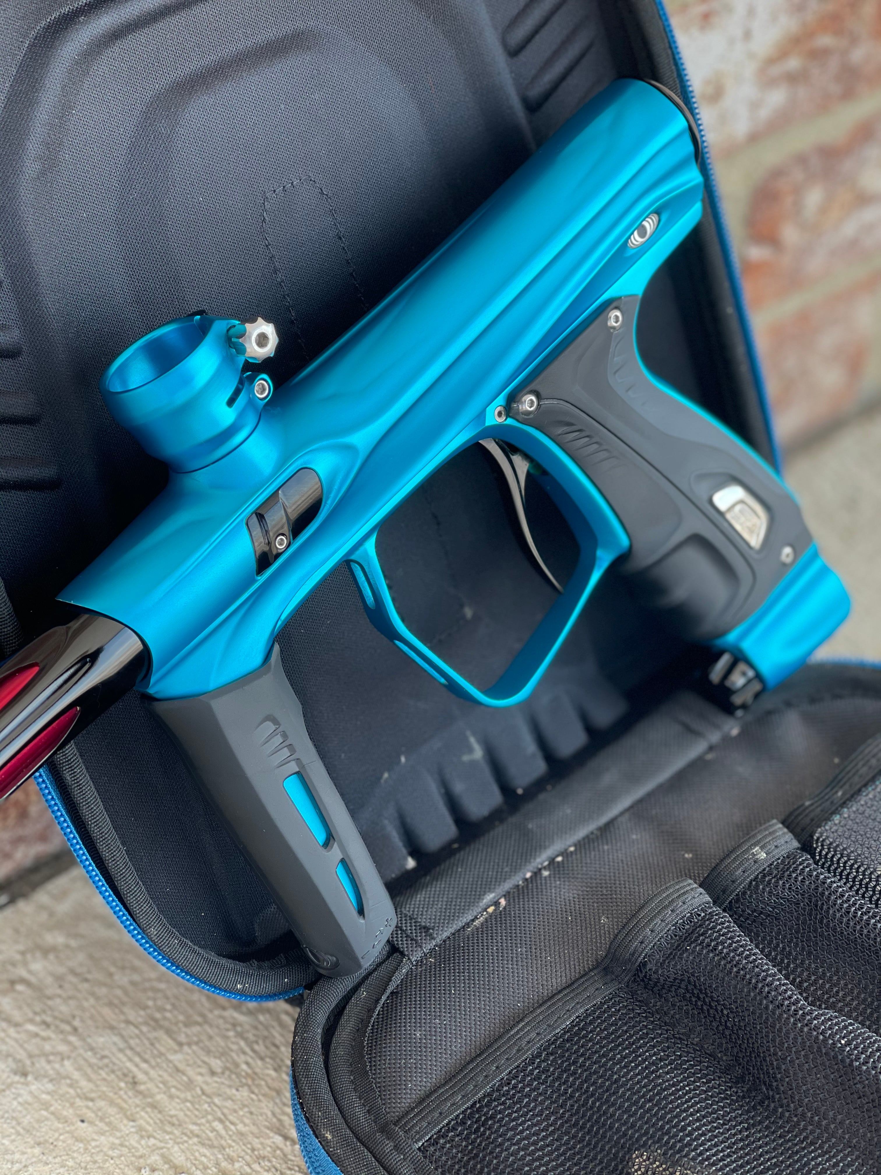 Used SP Shocker XLS Paintball Gun - Dust Blue