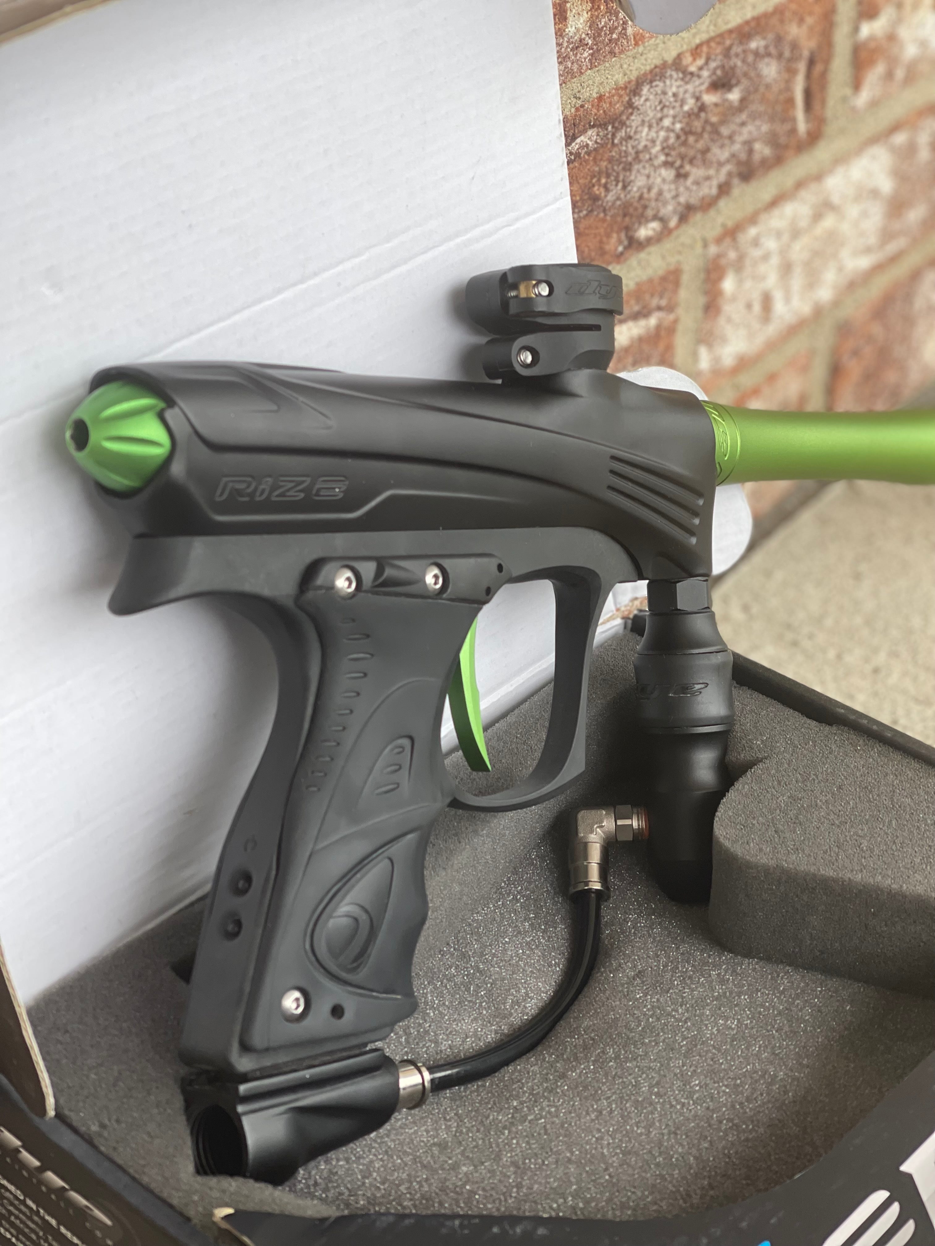 Used Dye CZR Paintball Marker- Black/Green