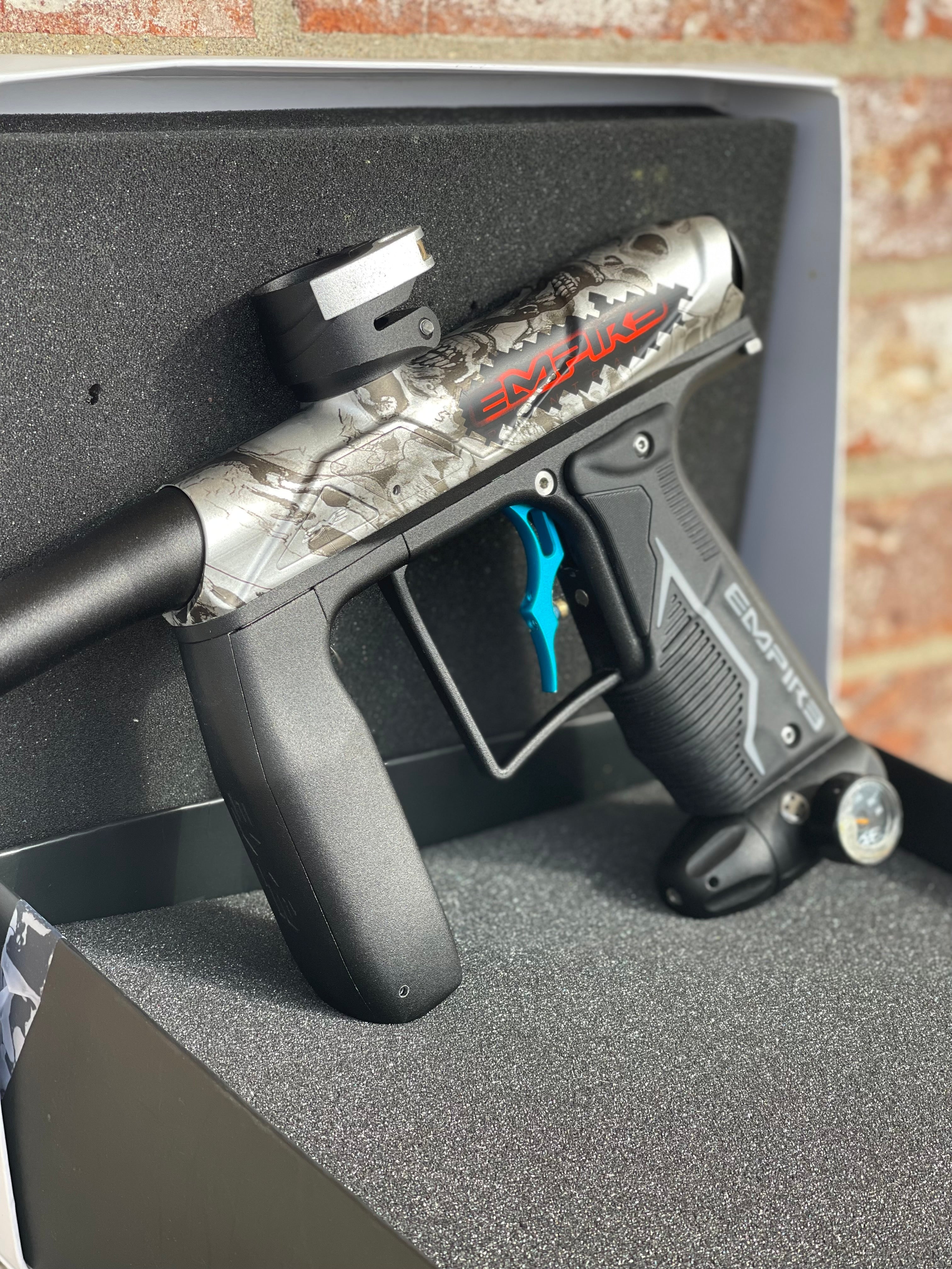 Used Empire Axe Pro Paintball Gun - Empire Limited Edition w/ Teal Deuce Trigger