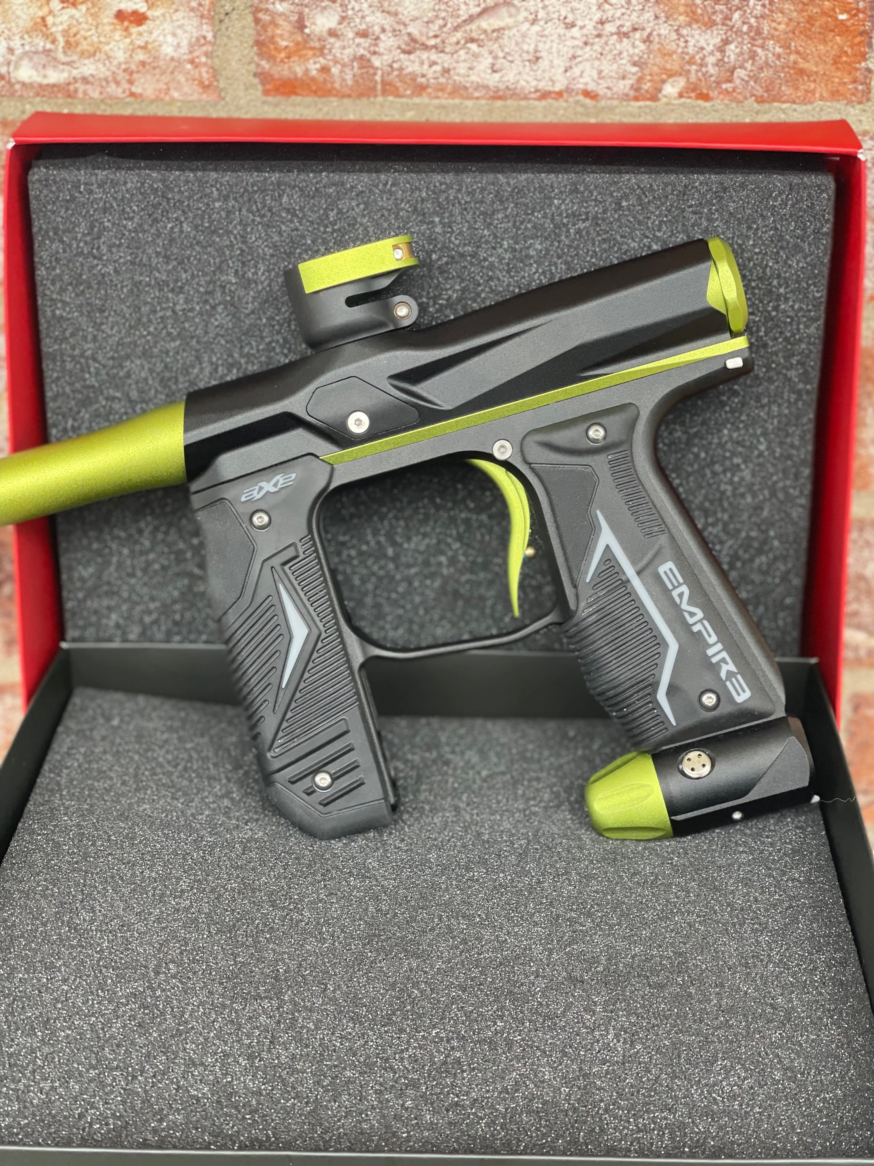 Used Empire Axe 2.0 Paintball Gun - Black w/Lime Accents