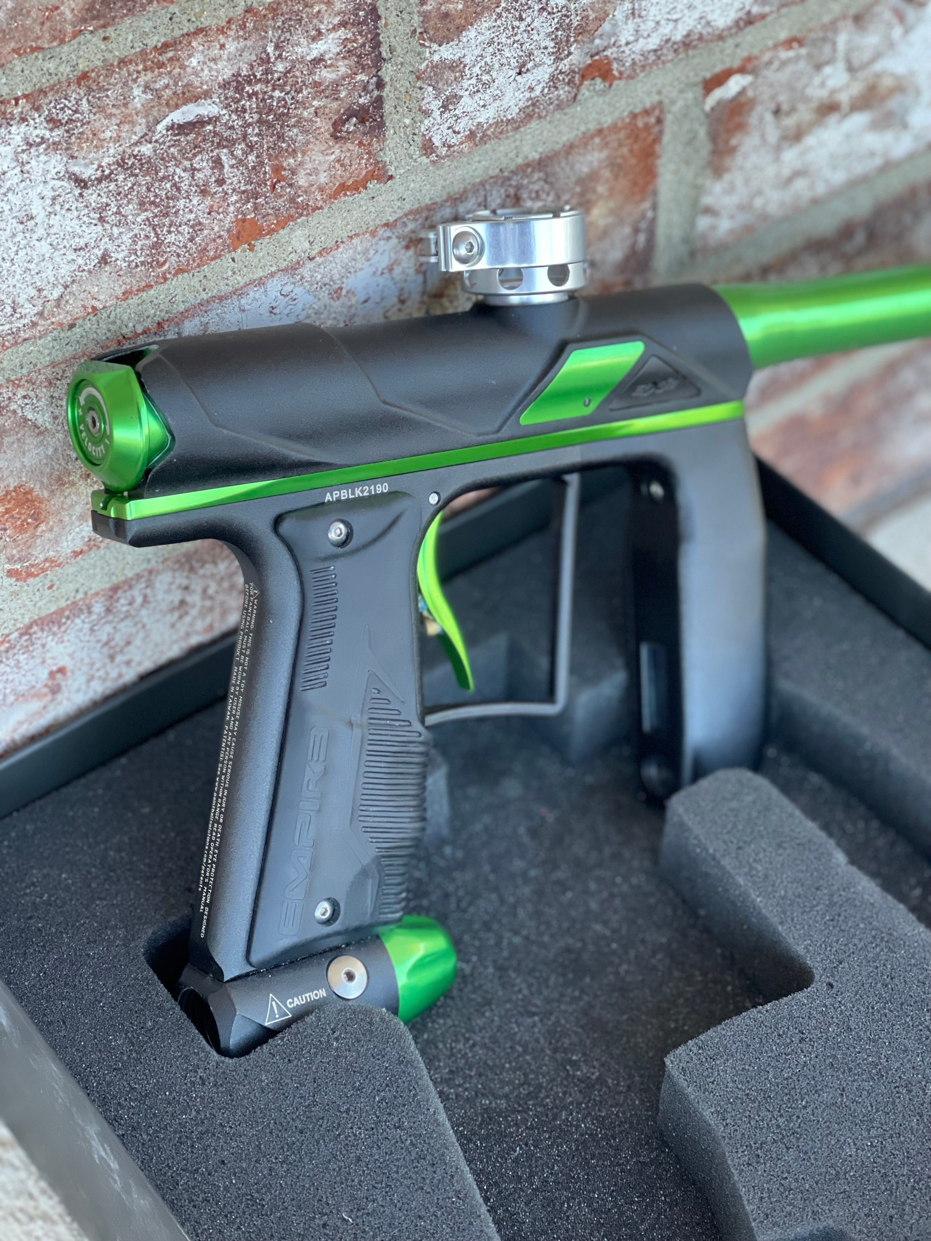 Used Empire Axe Pro Paintball Gun - Dust Black / Polished Green