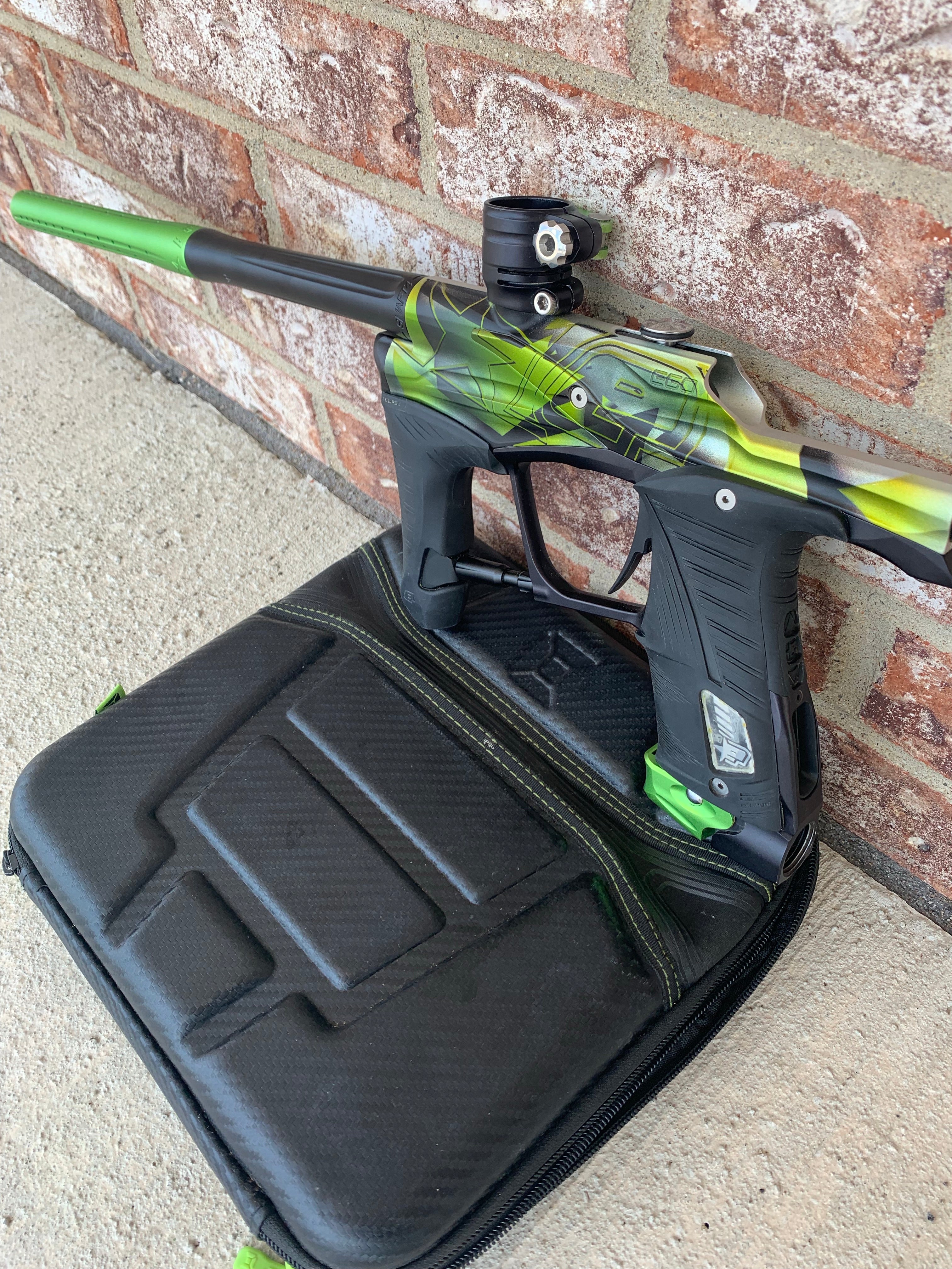 Used Planet Eclipse Lv1 Paintball Marker- Limited Edition Distortion Lizzard