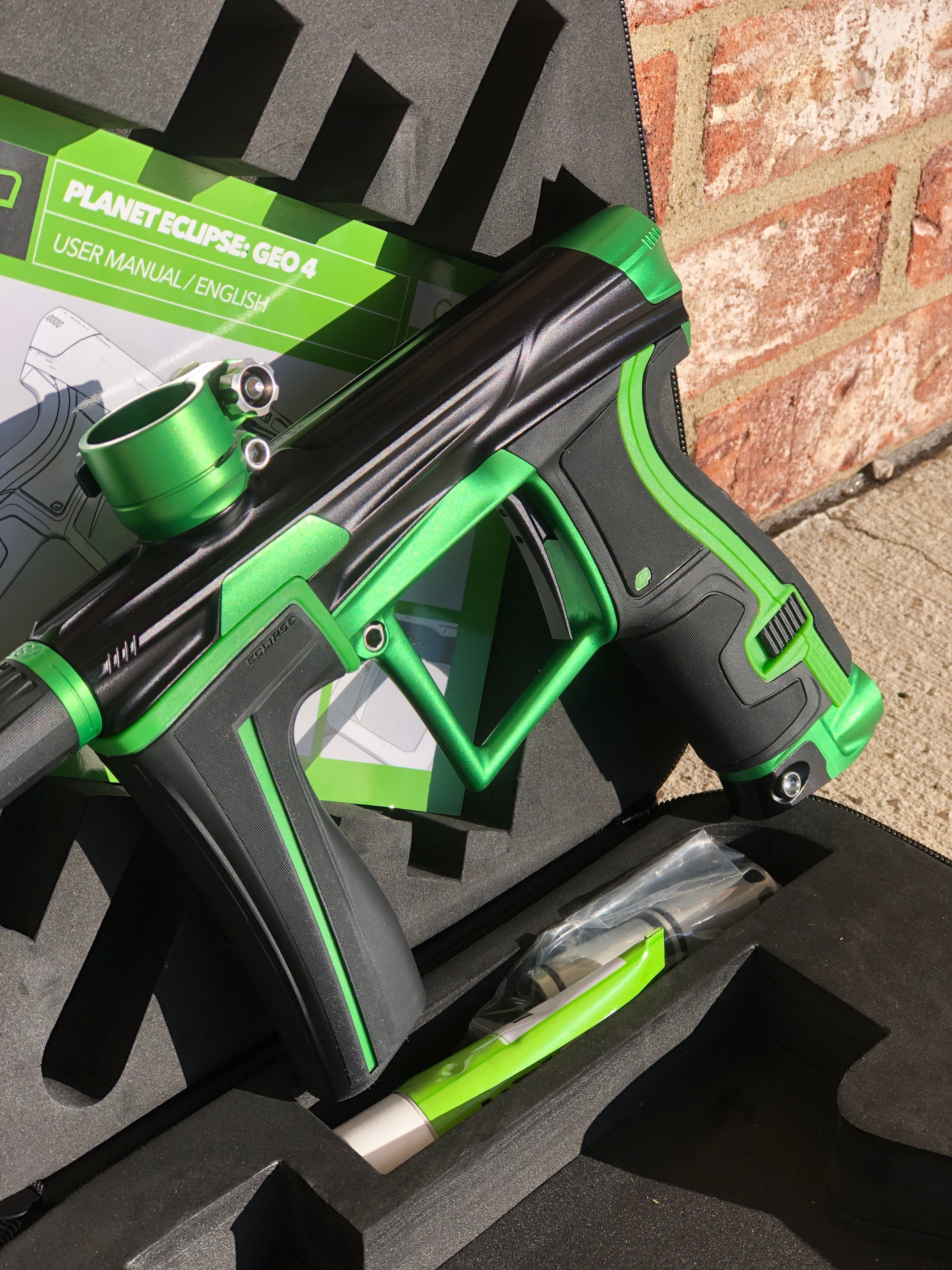 Used Planet Eclipse Geo 4 Paintball Gun - Emerald