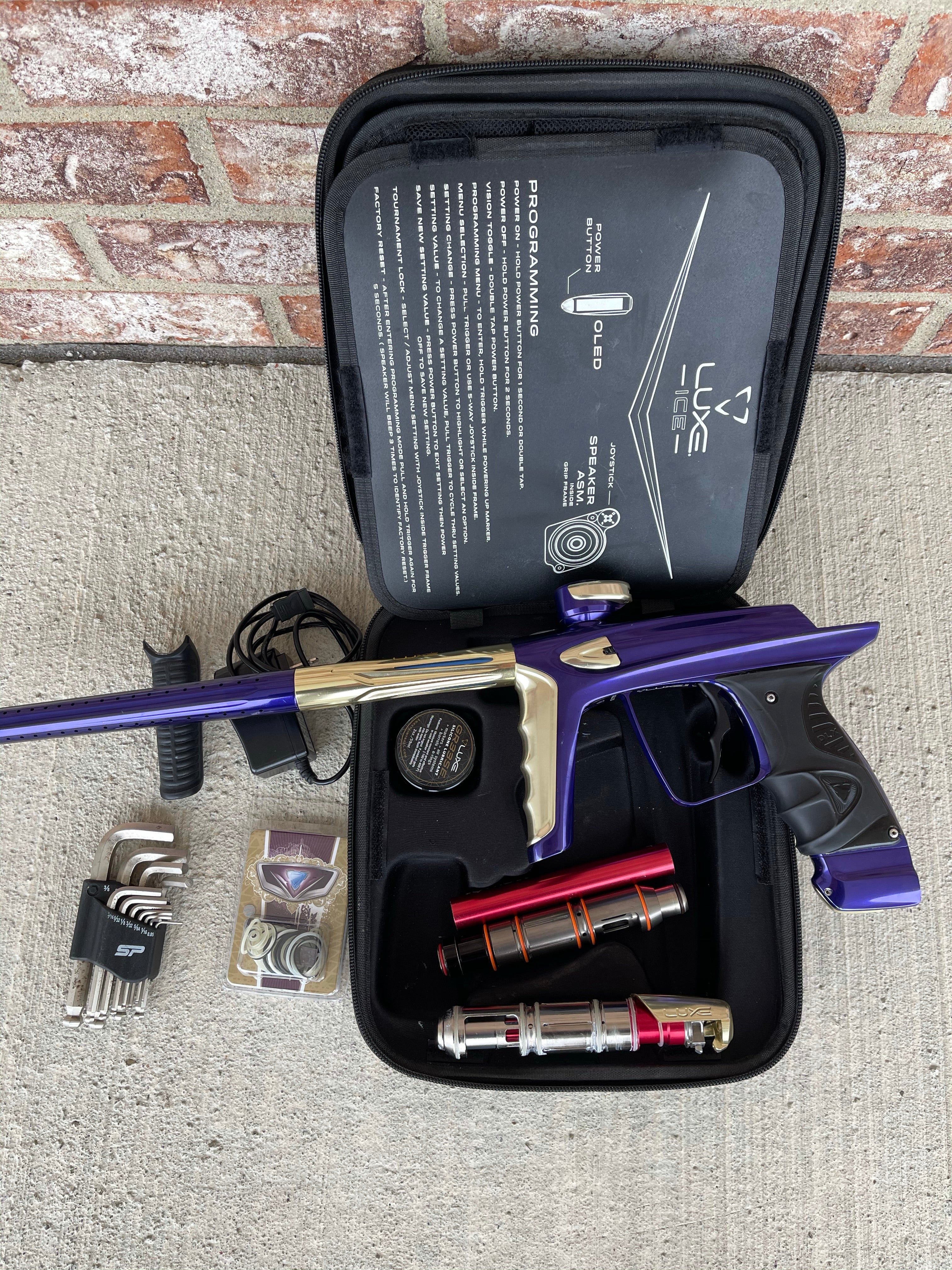 Used DLX Luxe Ice Paintball Gun - Gloss/Purple