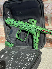 Used DLX Luxe Ice Paintball Gun - LE Dust Green/Black 3D Splash #7 of 20