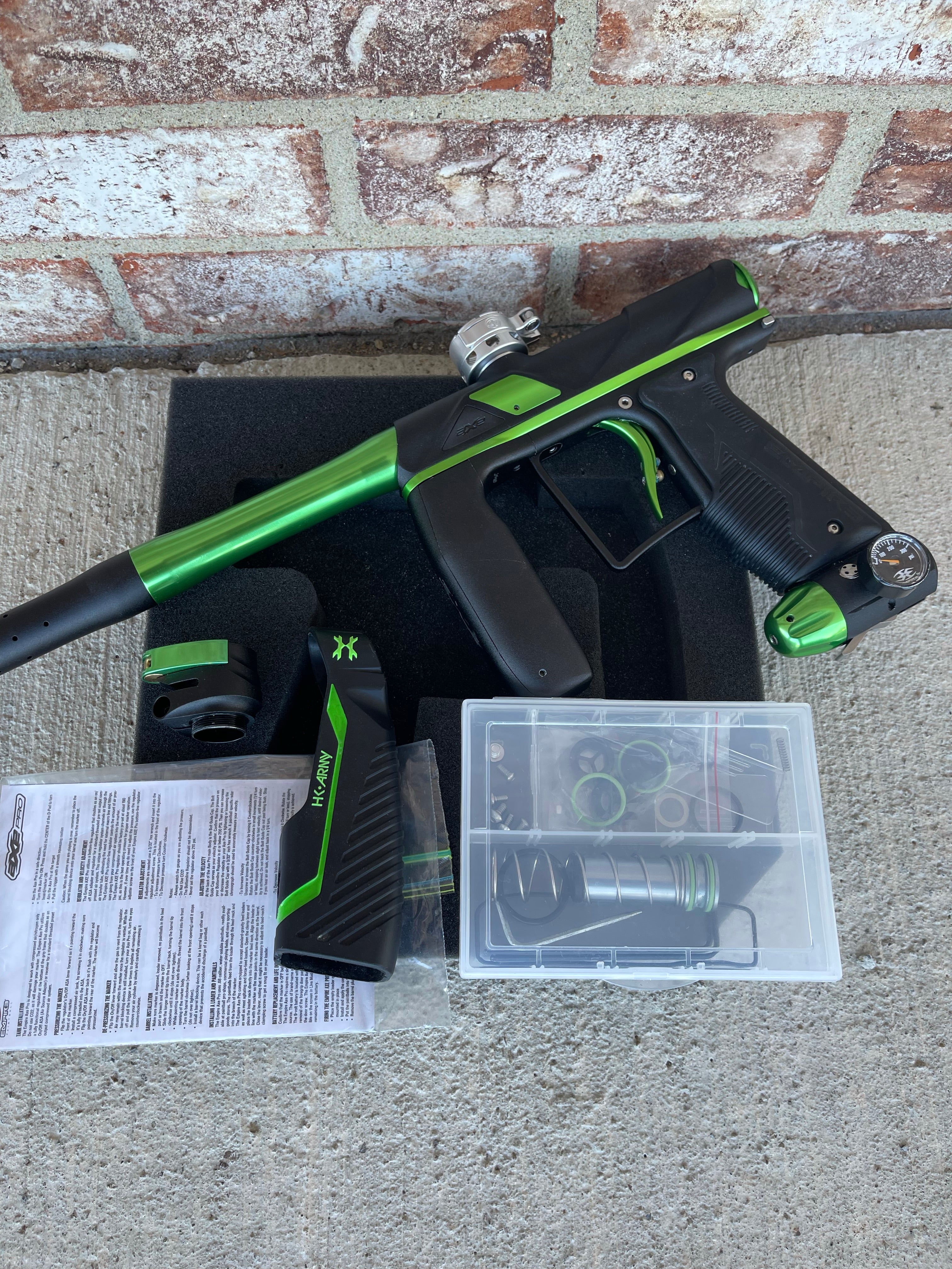 Used Empire Axe Pro Paintball Gun - Dust Black / Polished Green