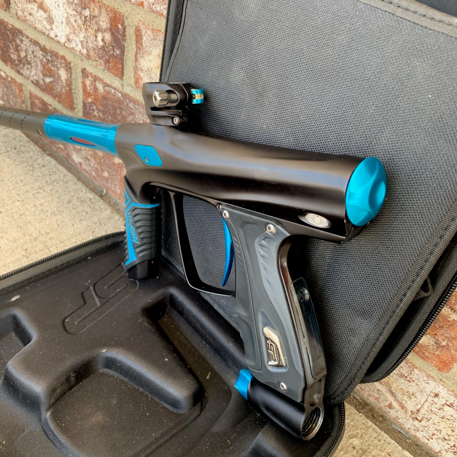 Used Smart Parts Shocker RSX Paintball Marker- Dust Black / Gloss Teal