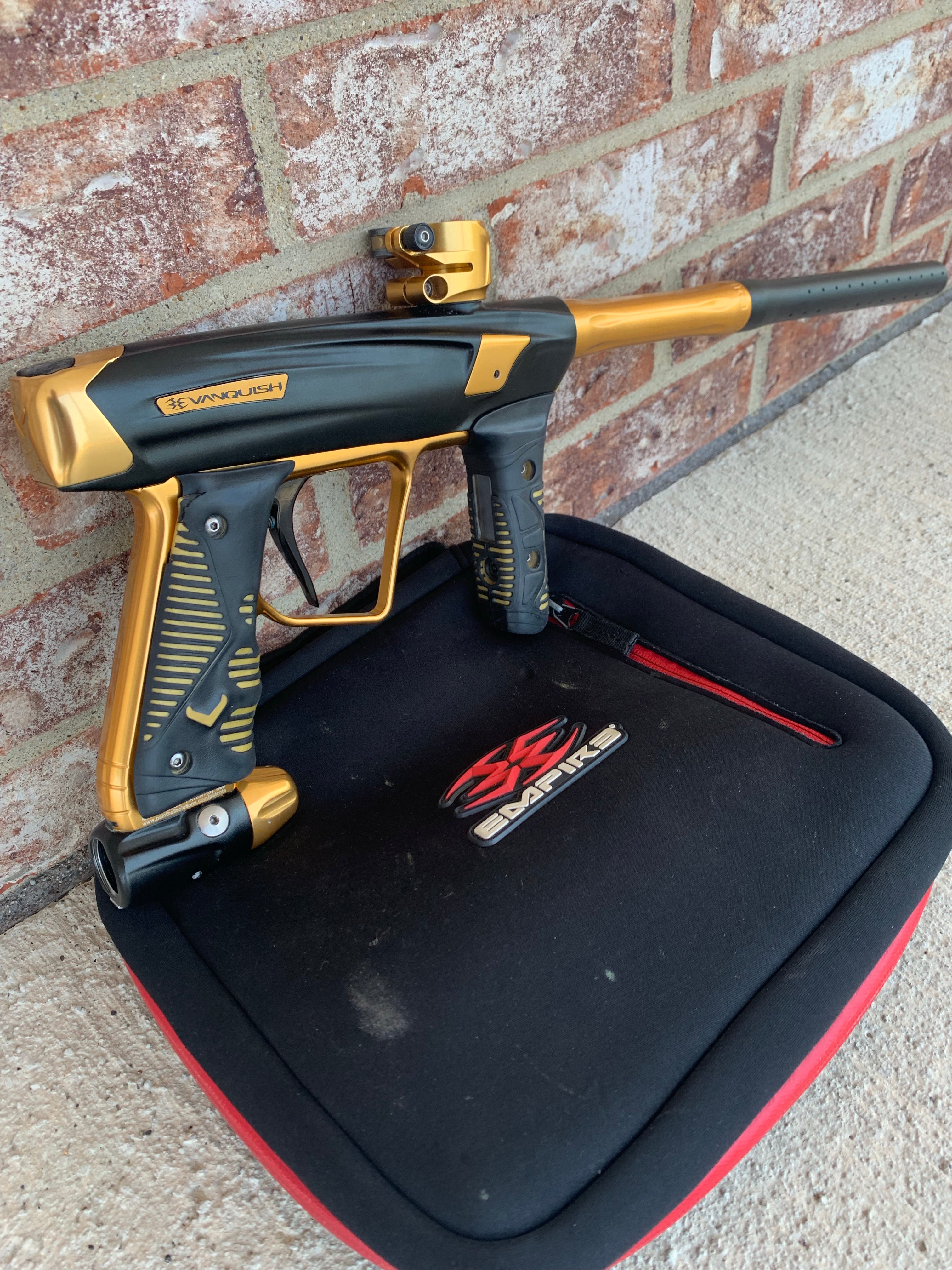 Used Empire Vanquish GT Paintball Maker- Goldstrike