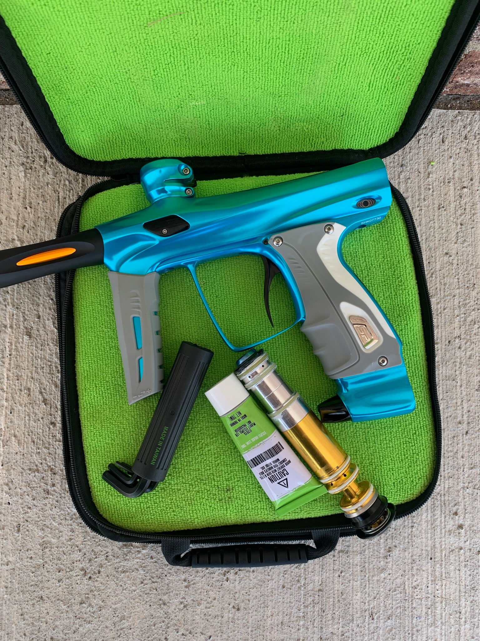 Used Smart Parts Shocker RSX Paintball Marker- Teal / Black