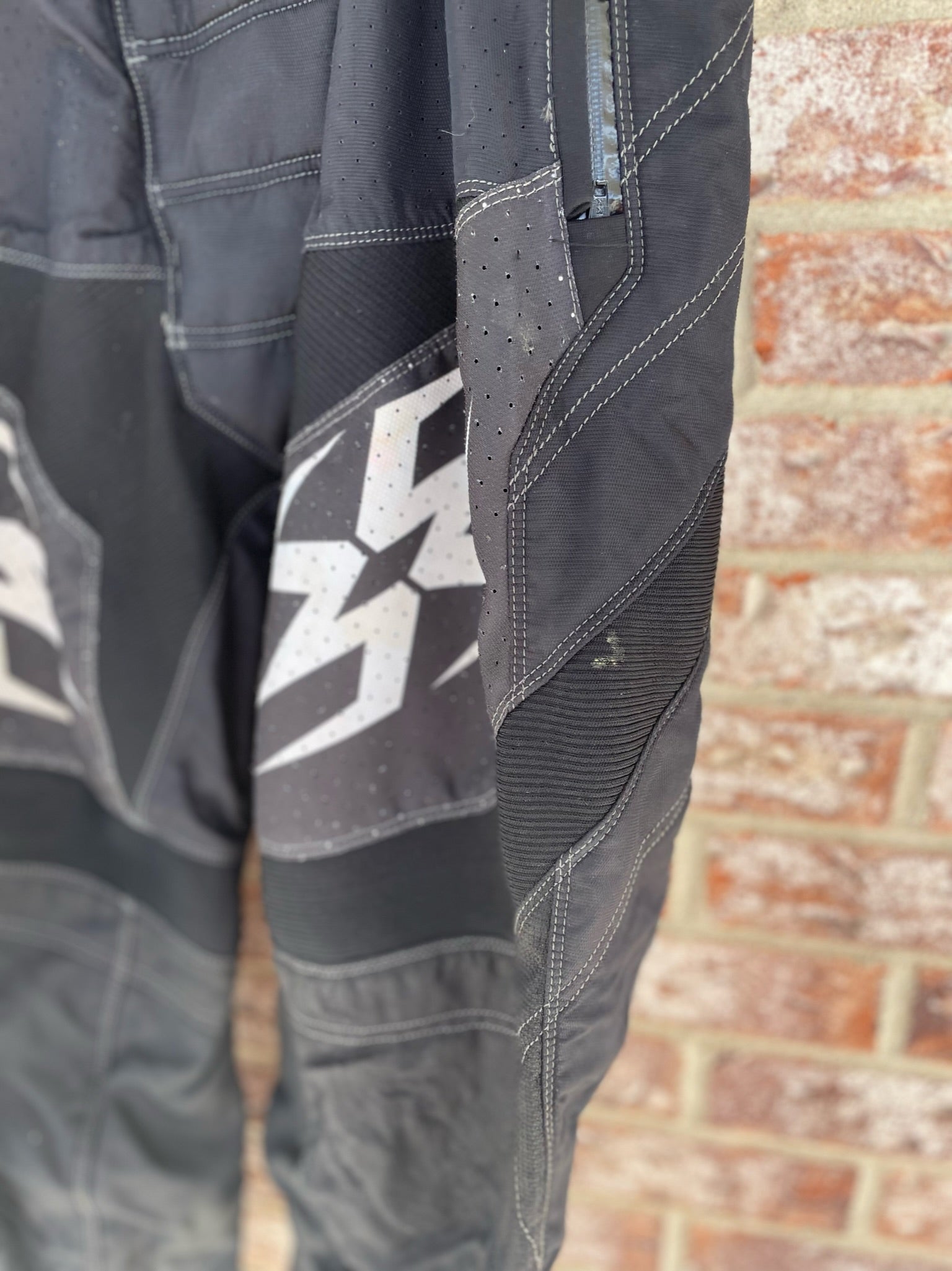 Used Empire Contact Zero Paintball Pants - Medium (34-36)