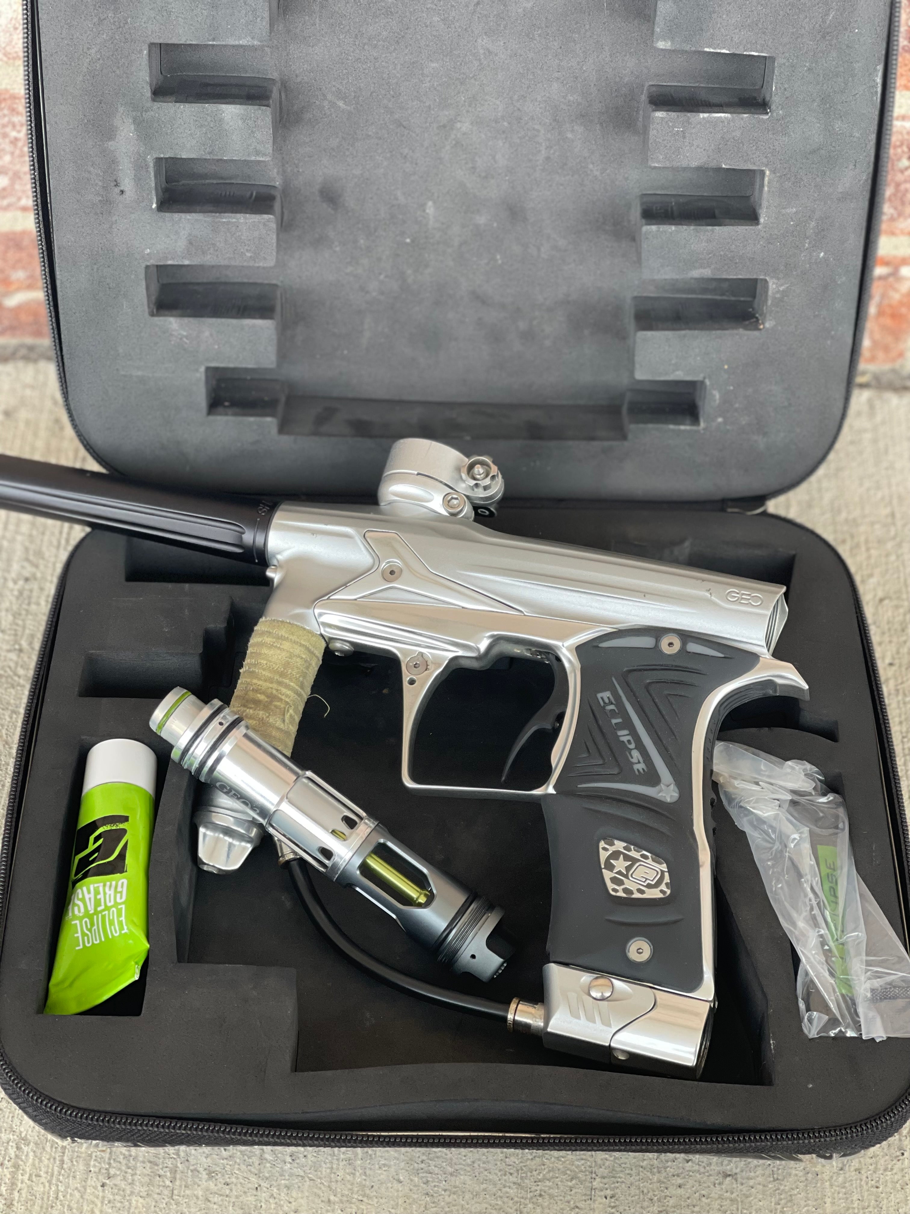 Used Planet Eclipse Geo 3 Paintball Gun - Silver