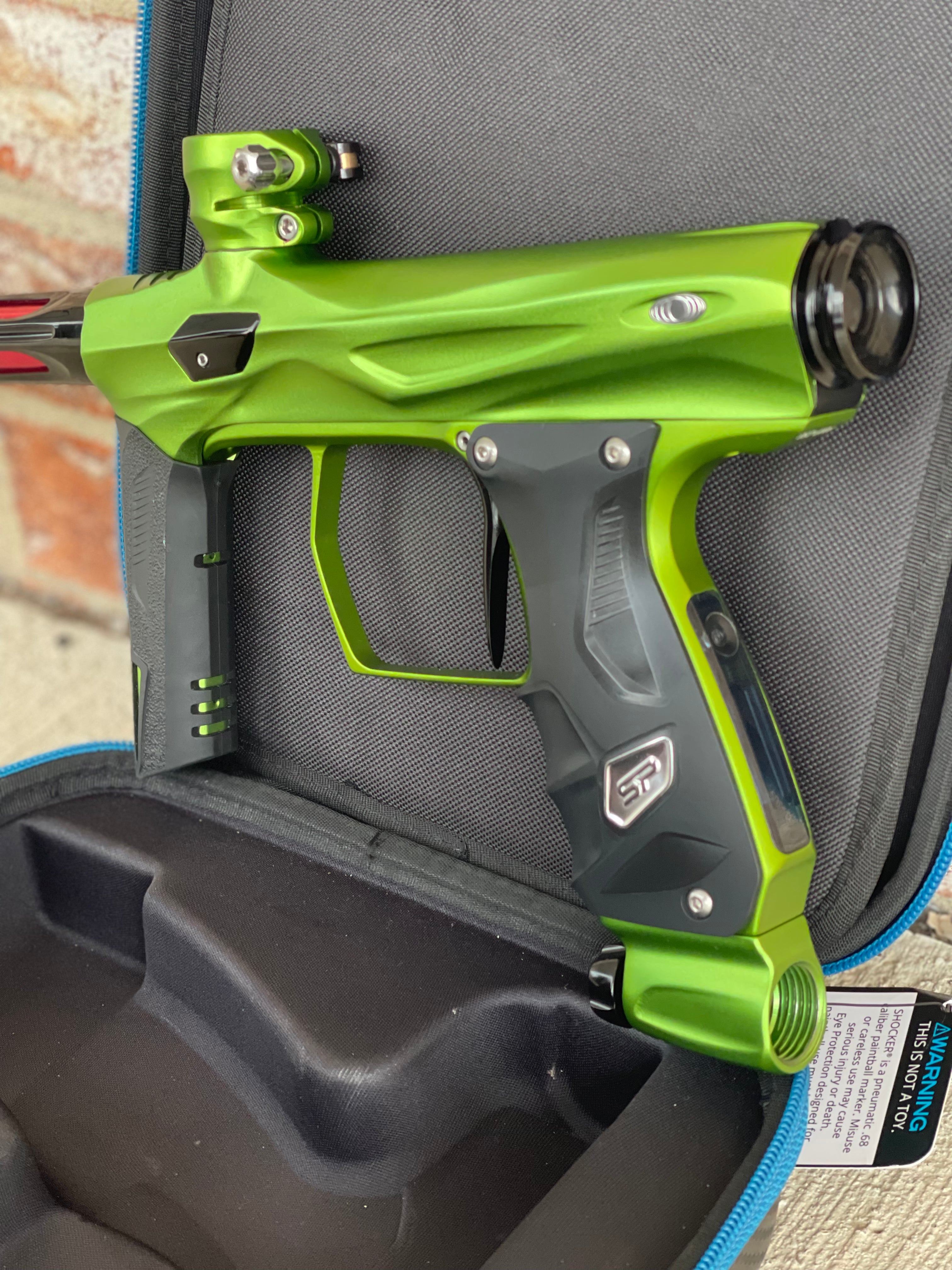 Used Shocker Amp Paintball Gun - Green / Black