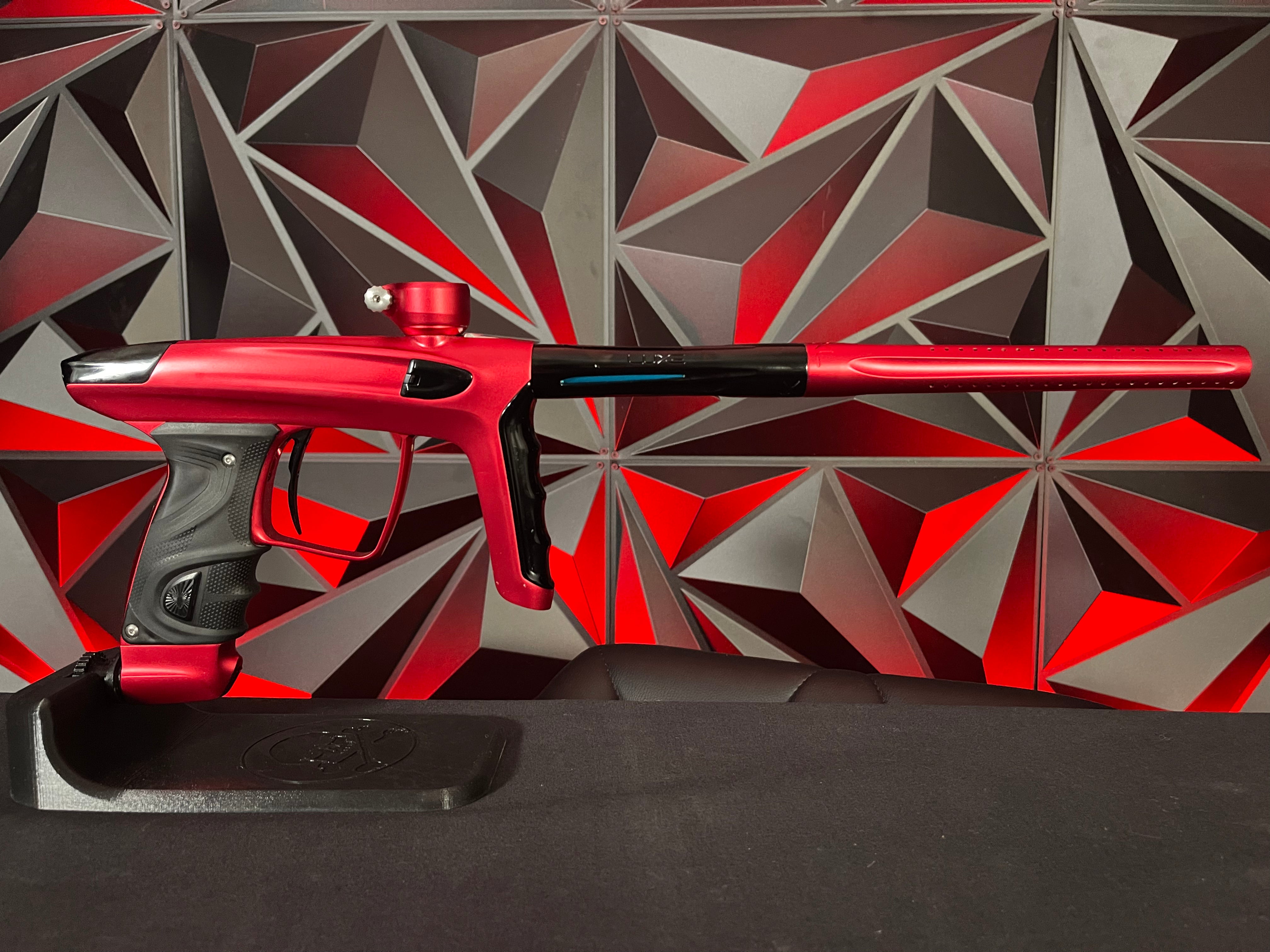 Used DLX Luxe TM40 Paintball Gun- Dust Red/Polished Black