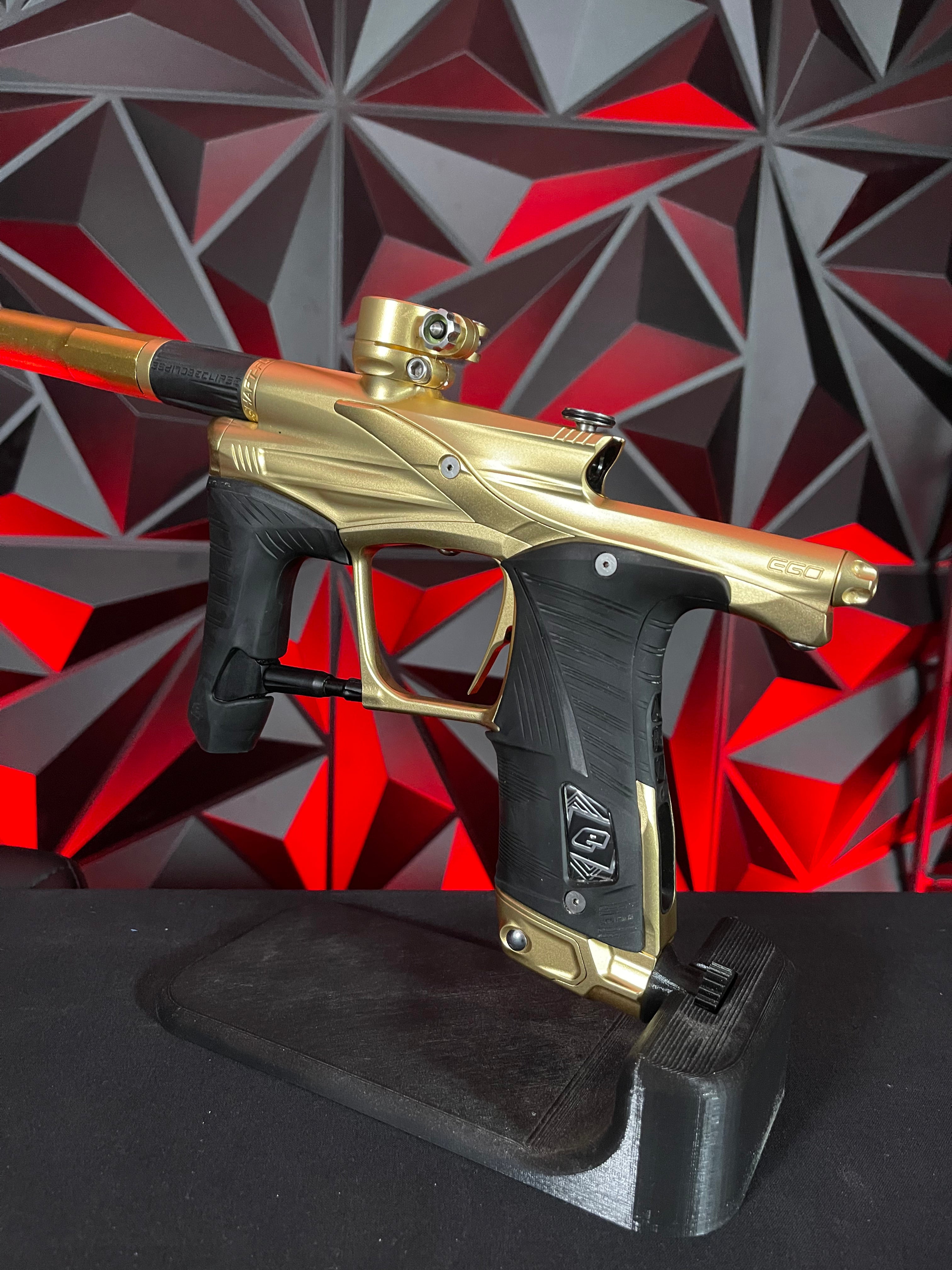 Used Planet Eclipse Lv1.6 Paintball Gun - Gold / Gold w/ Infamous FL Tip