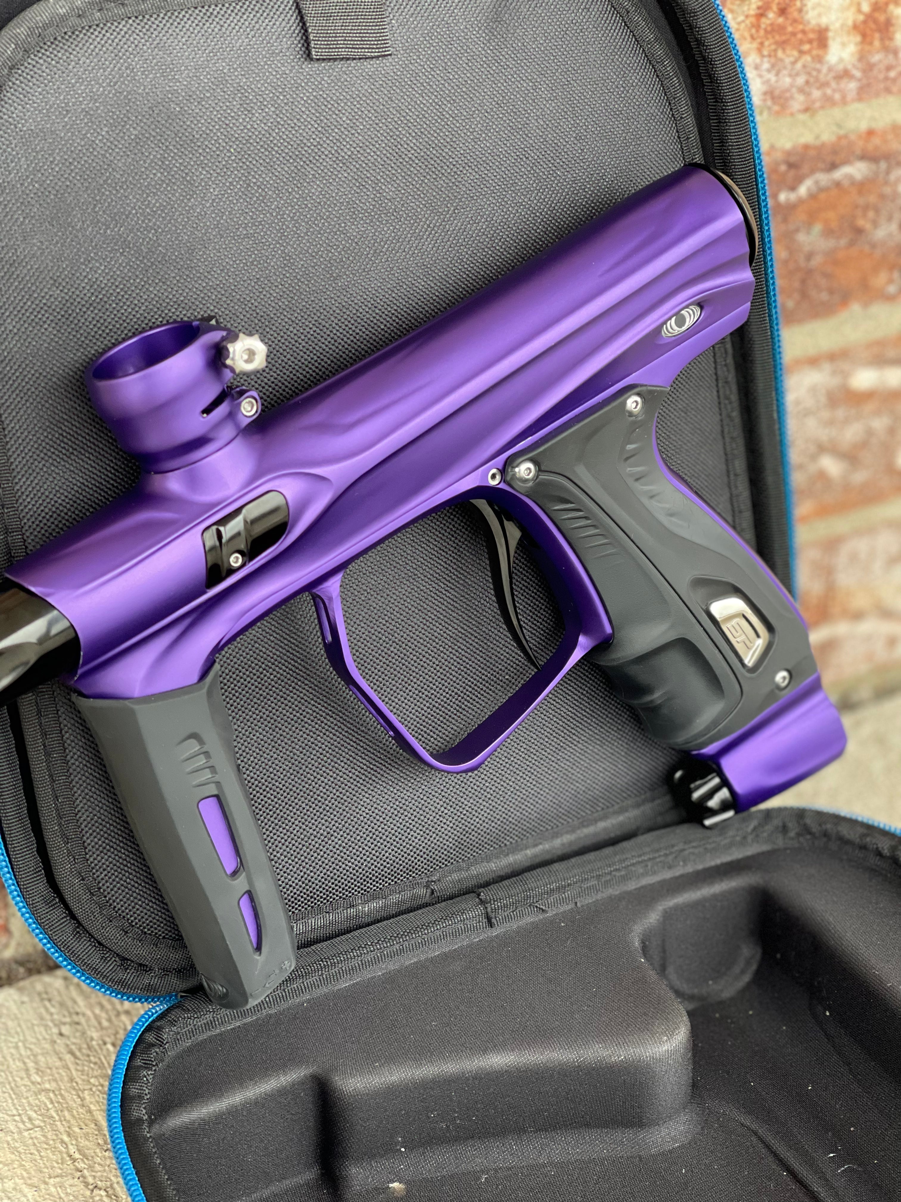 Used SP Shocker XLS Paintball Gun - Dust Purple
